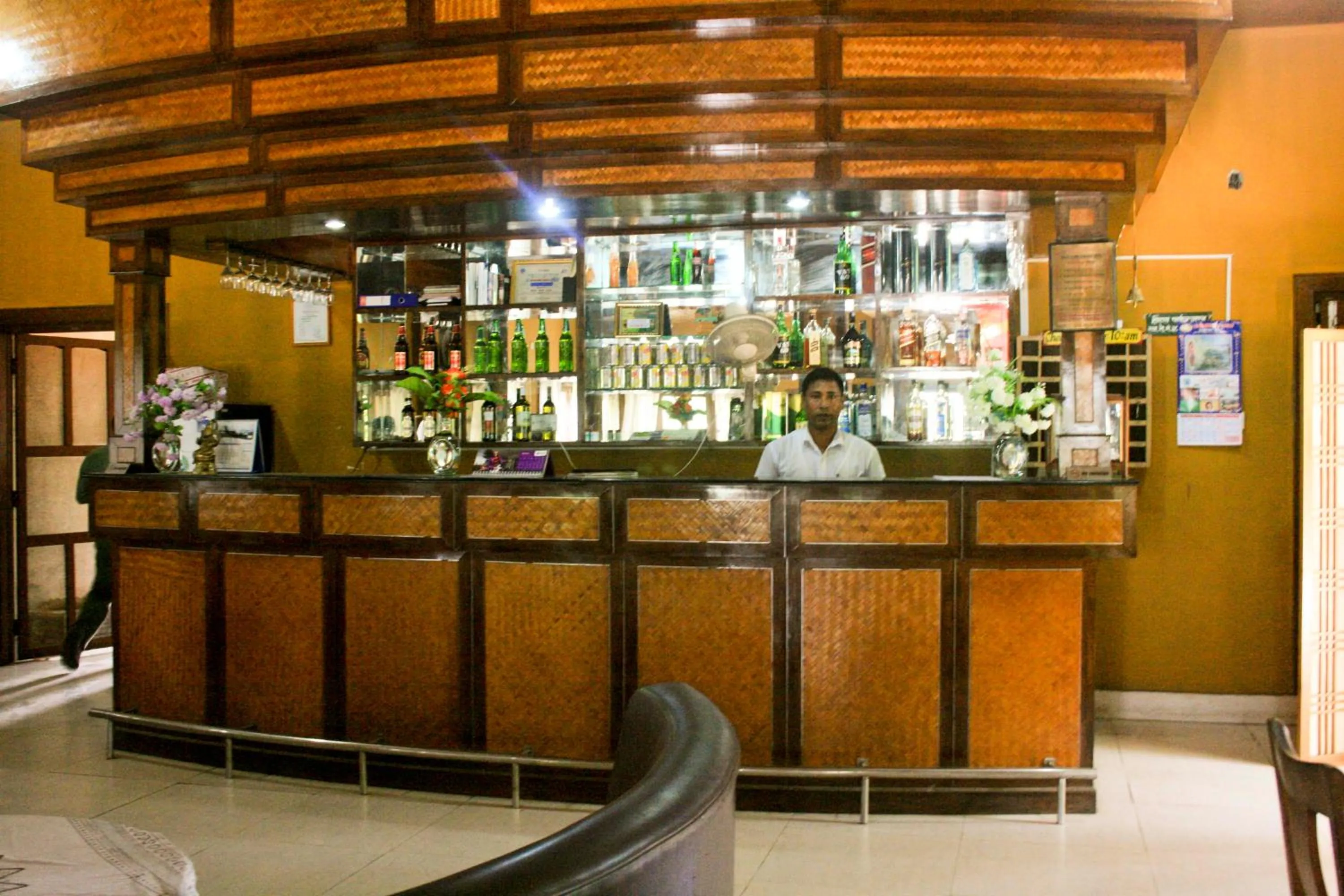 Restaurant/places to eat in Hotel Parkland