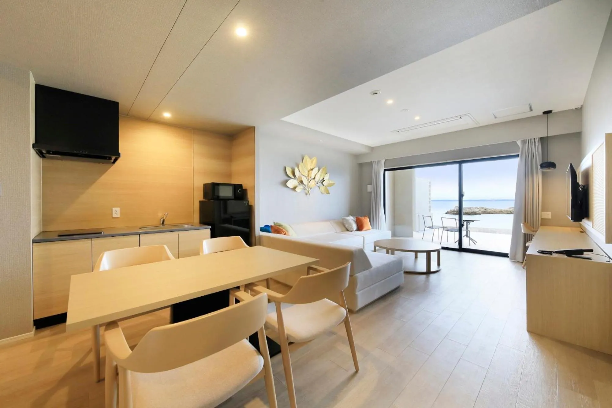 Living room, Bed in VIVOVIVA石垣島