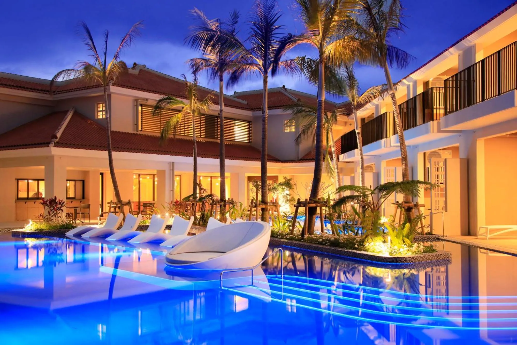 Swimming pool in VIVOVIVA石垣島