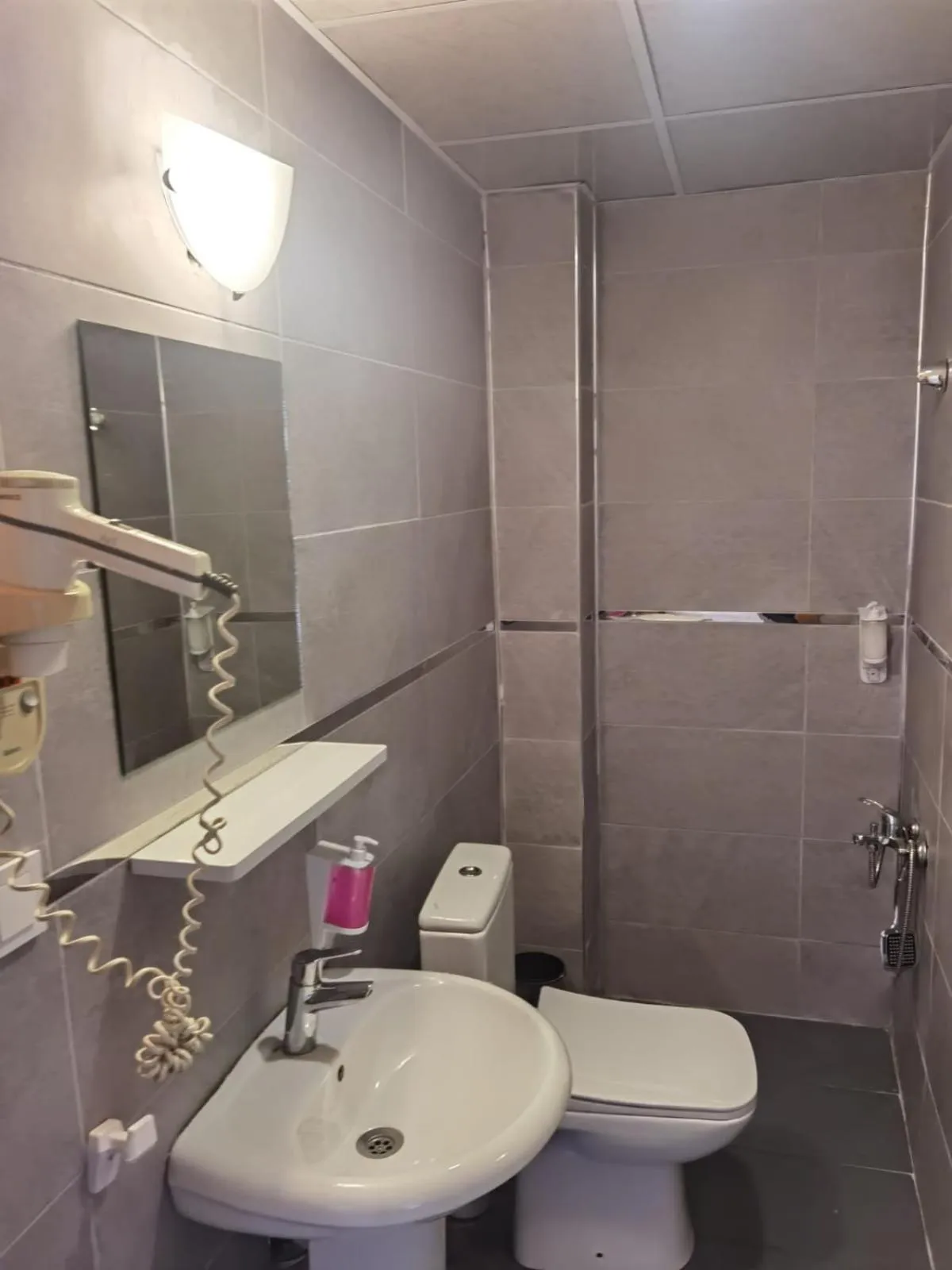 Shower in City Park Suites City Center Corlu