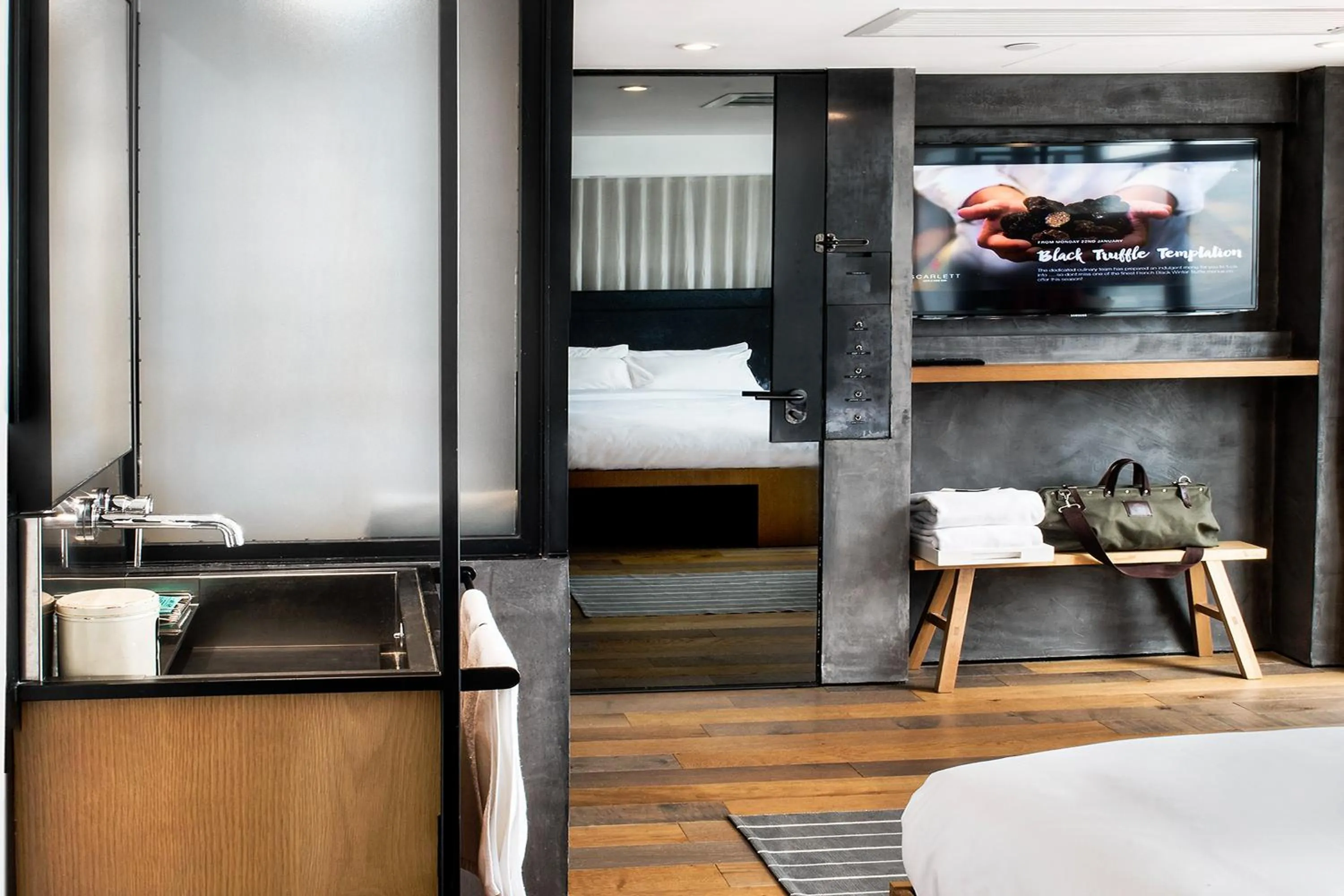 Bed in Residence G Hong Kong - by Hotel G