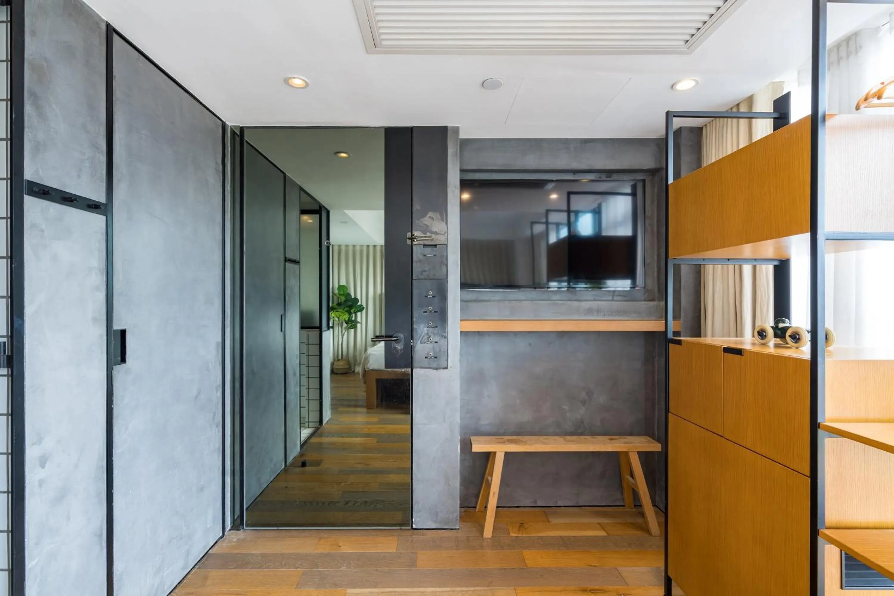 TV and multimedia, Kitchen/Kitchenette in Residence G Hong Kong - by Hotel G