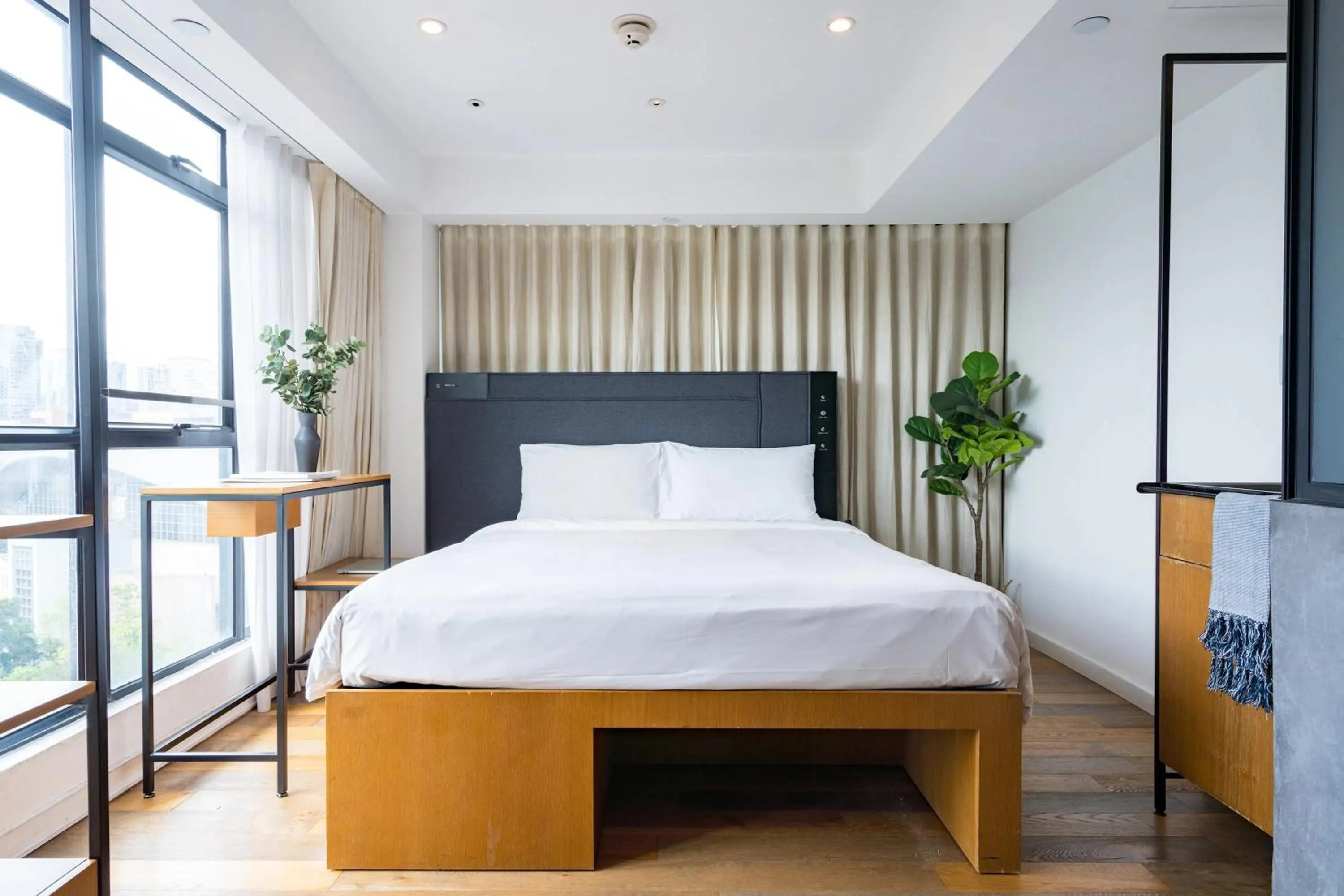 Bed in Residence G Hong Kong - by Hotel G