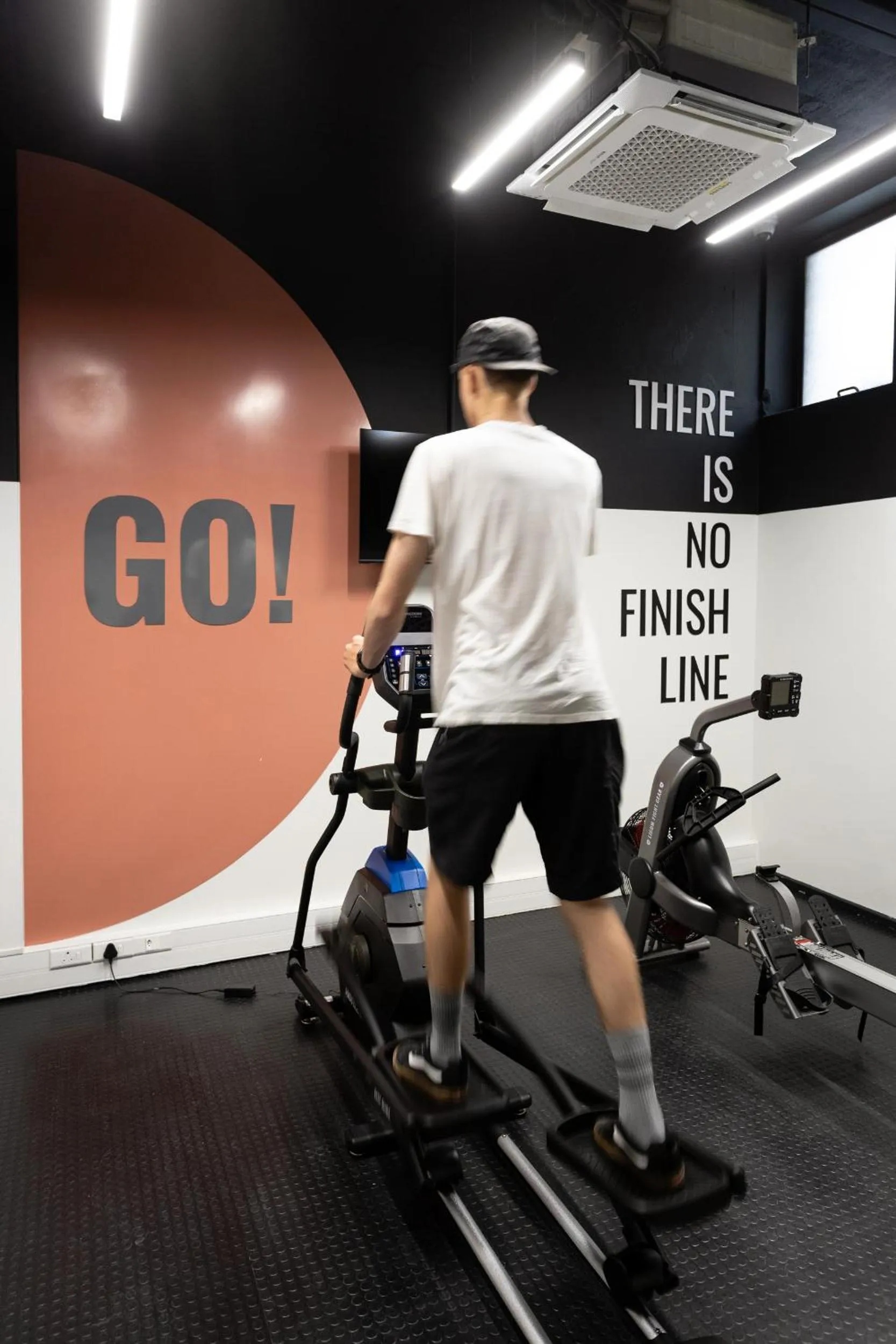 Fitness centre/facilities in Habitat Aparthotel by Totalstay