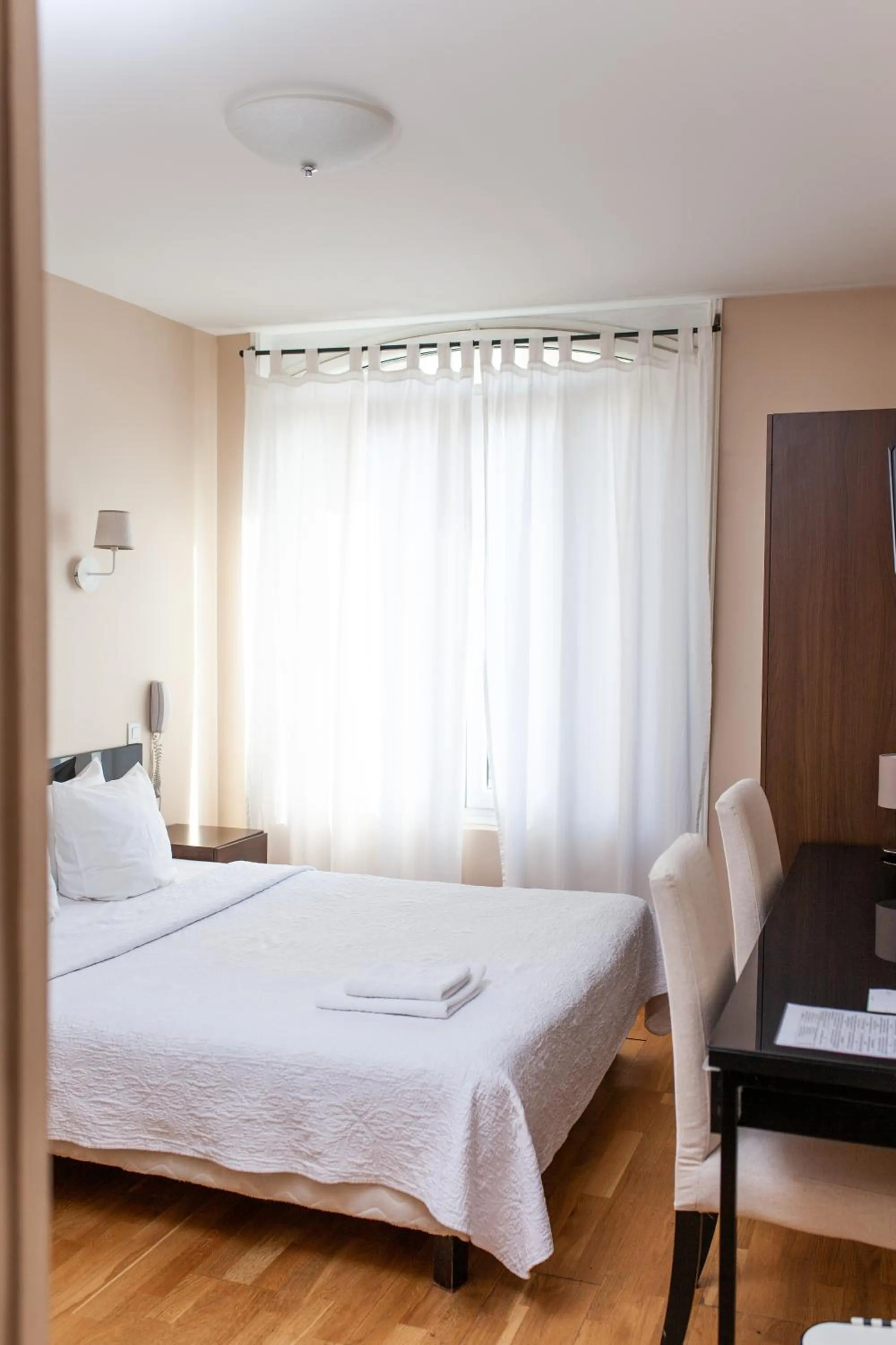 Decorative detail, Bed in Hôtel du Parc