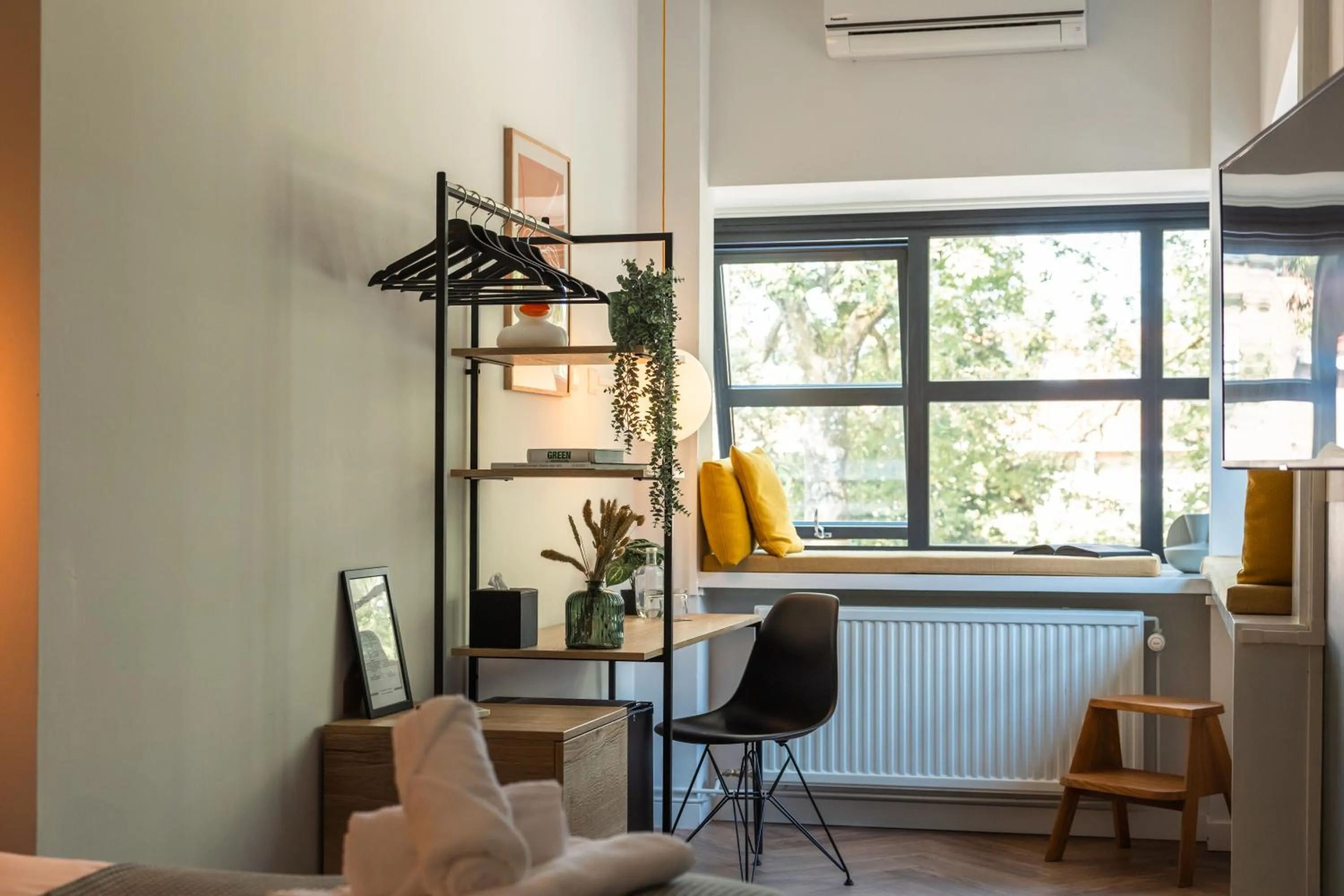 Seating area in Badhuis Hotel
