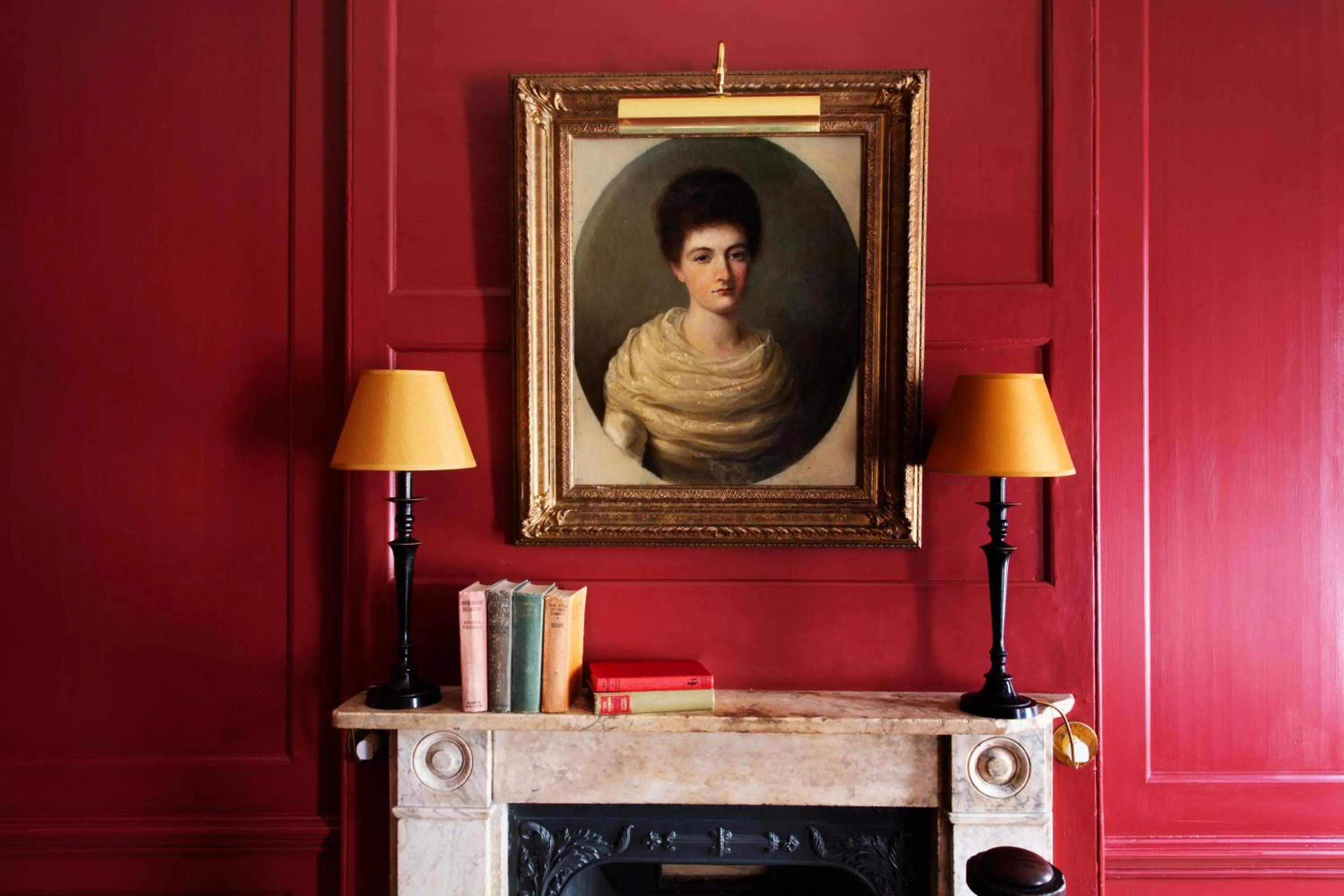 Decorative detail in Hazlitt's