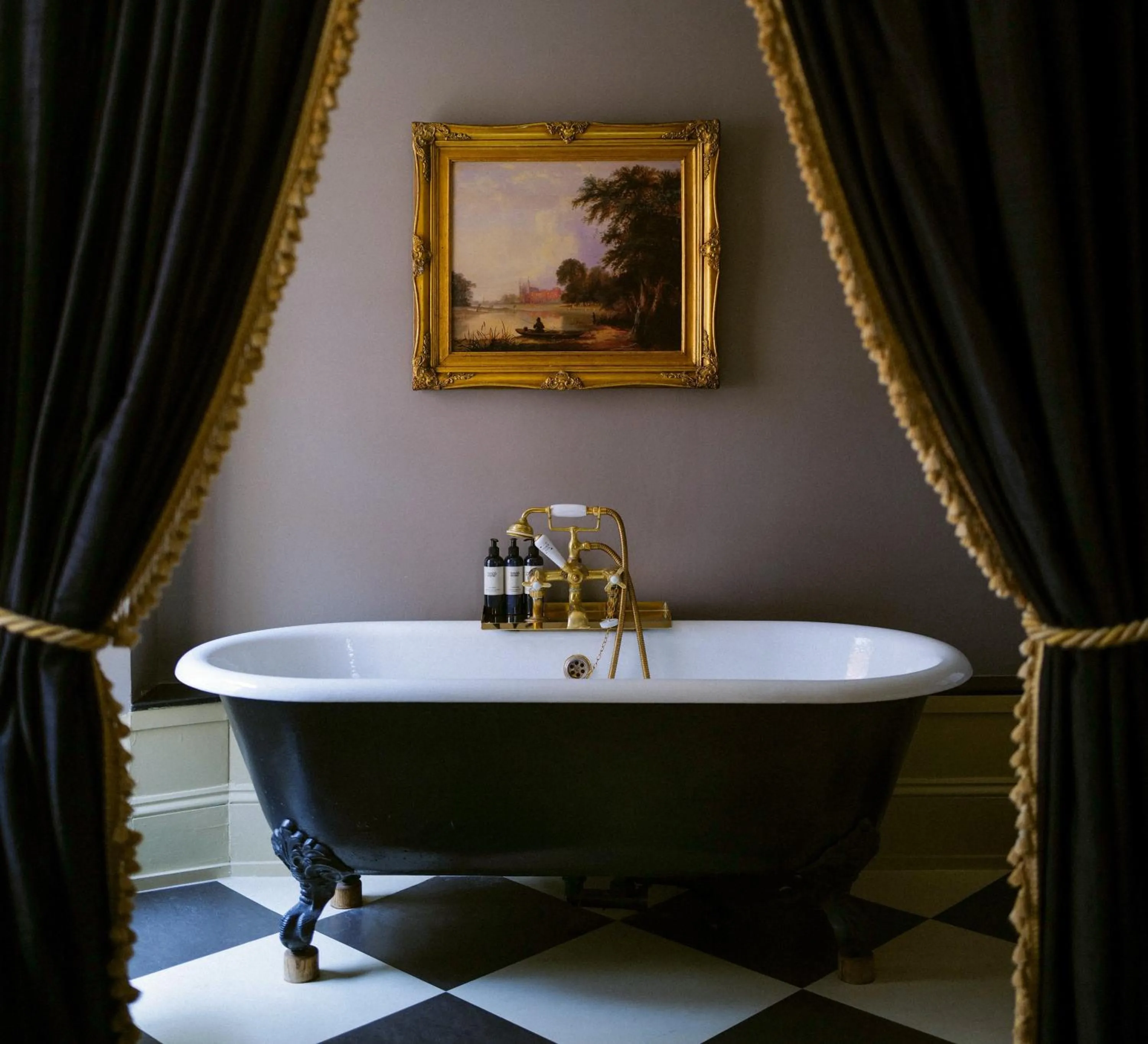 Bathroom in Hazlitt's