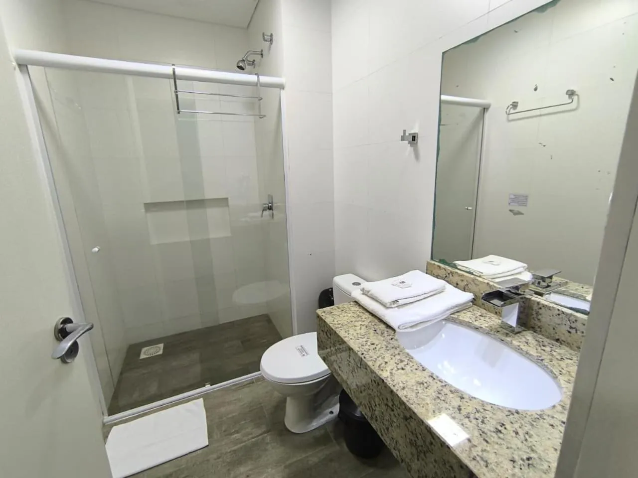 Bathroom in Hotel Bergozza