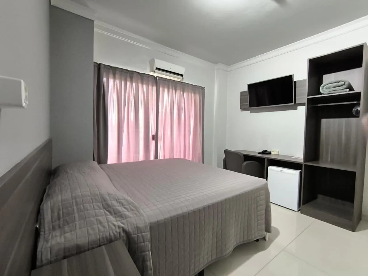 Bedroom, Bed in Hotel Bergozza