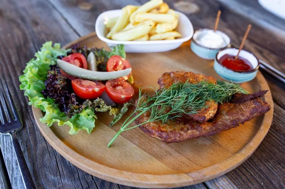 Food and drinks in Lavin Hotel & Spa