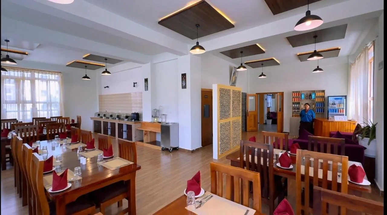 Restaurant/places to eat in Norbu Healing Hotel