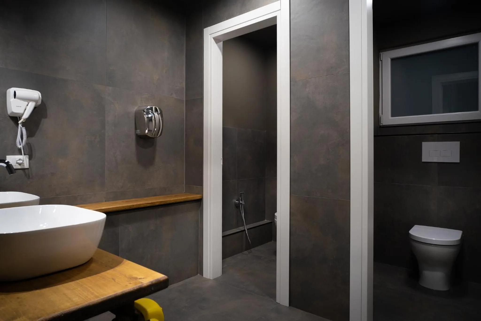 Toilet in Hostelò - Luxury Hostel