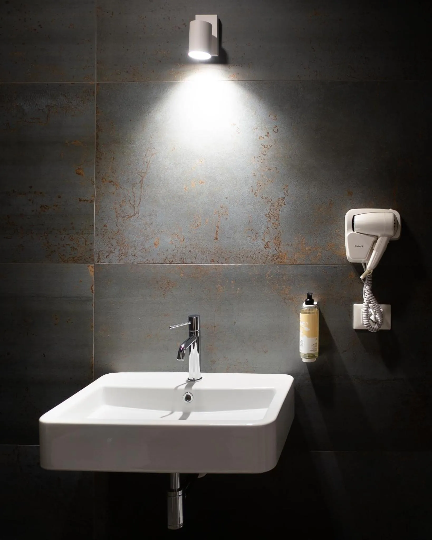 Bathroom in Hostelò - Luxury Hostel