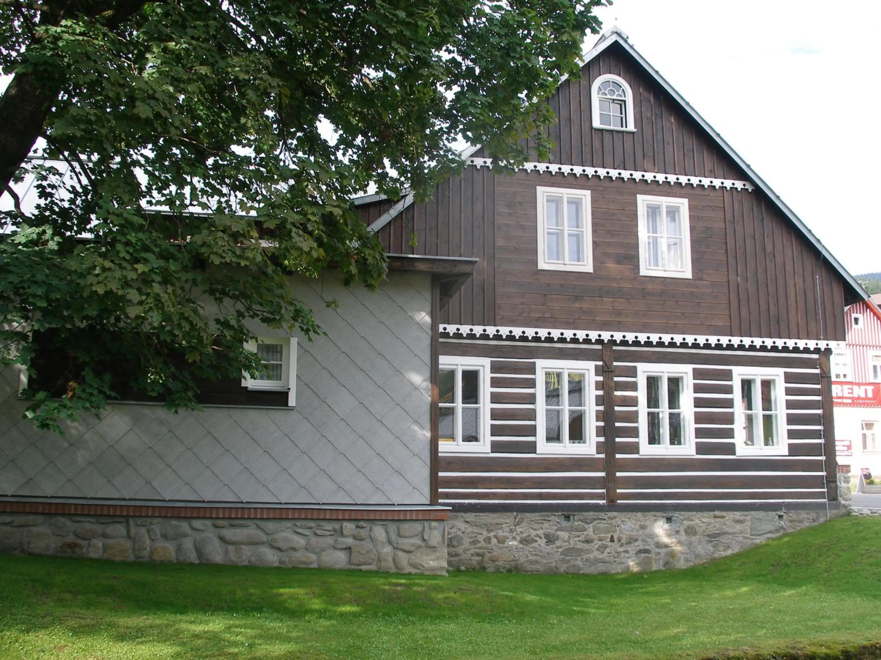 Property building in Pecka Penzion