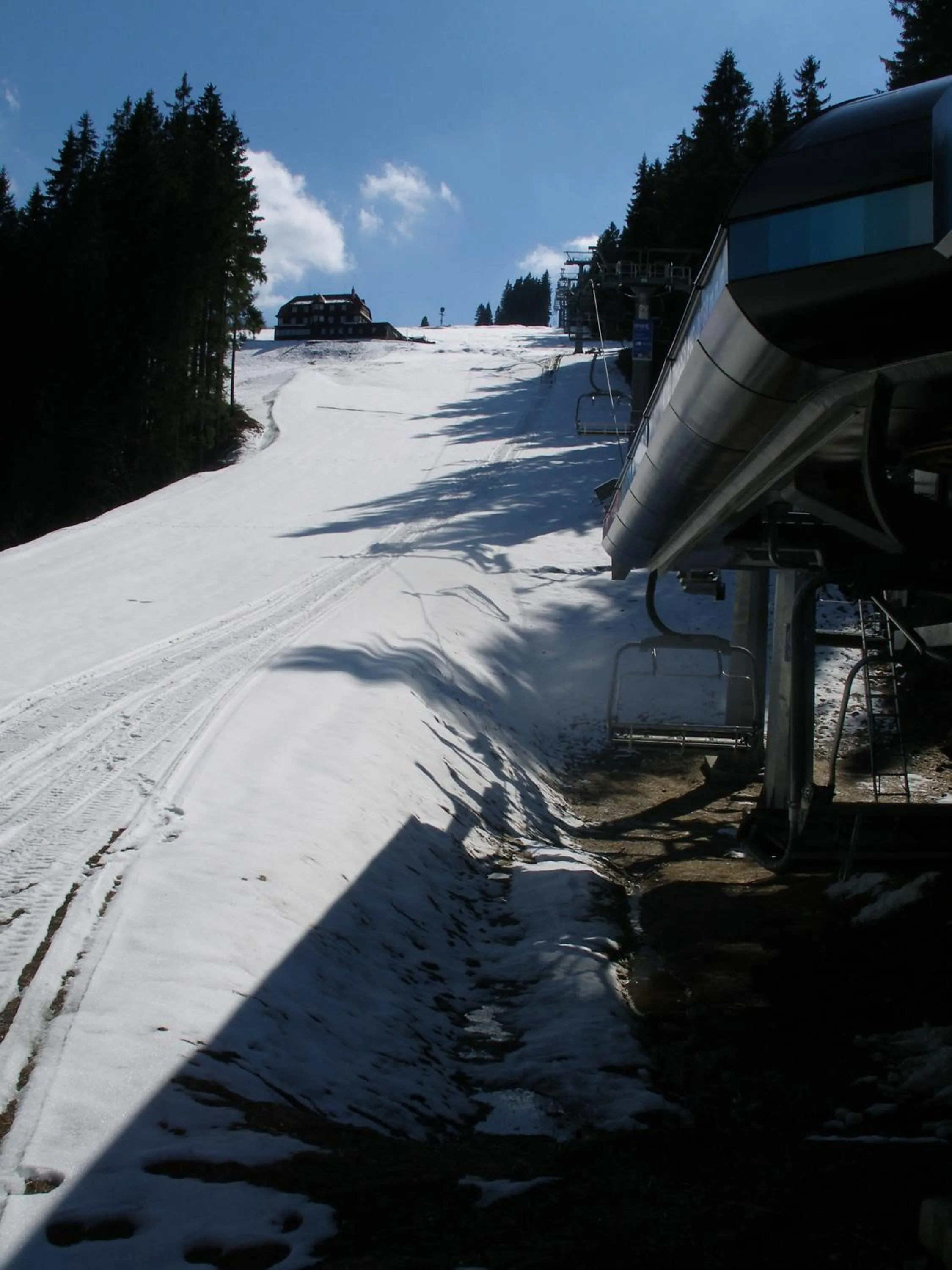 Skiing in Pecka Penzion