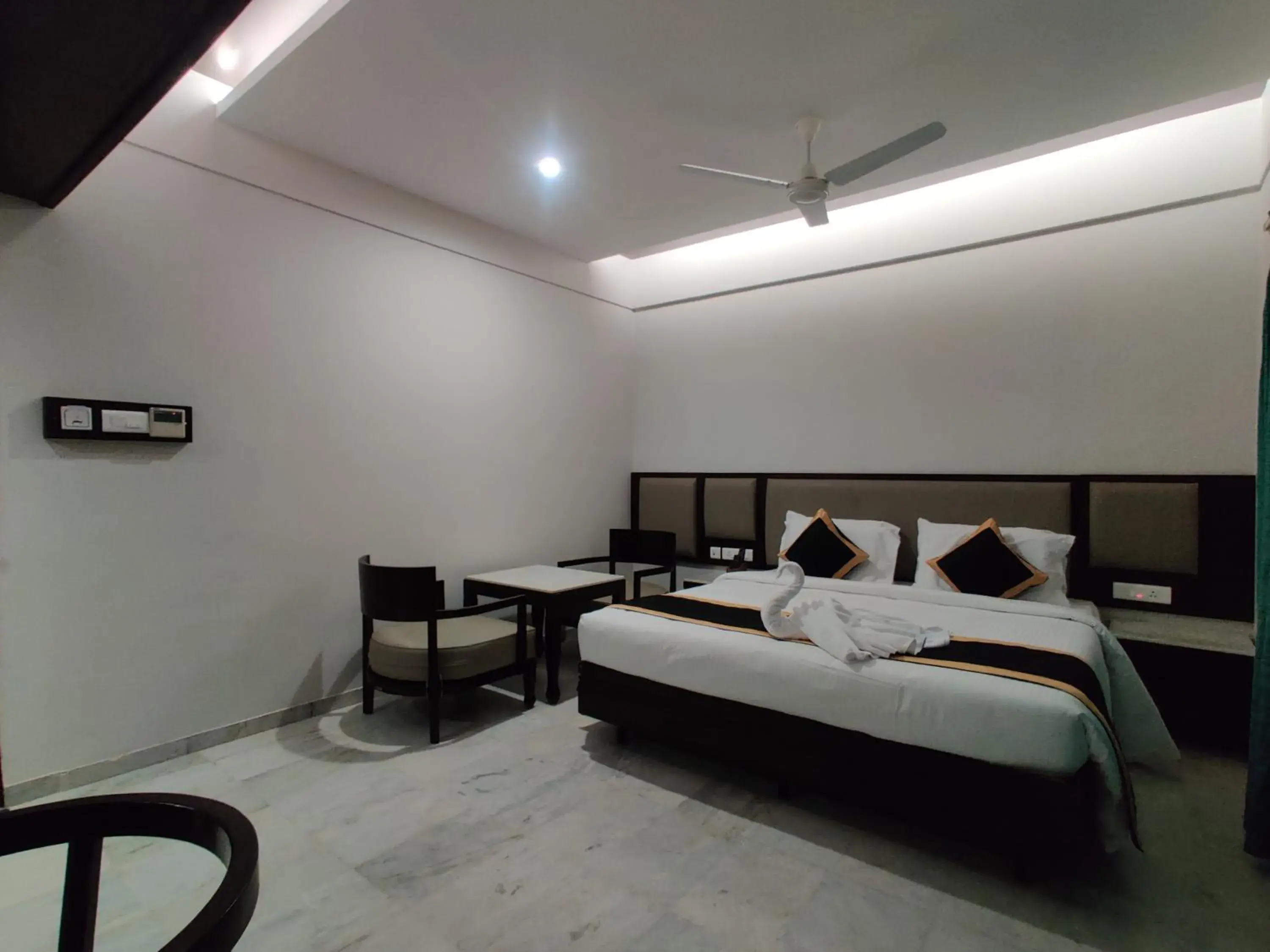 Hotel Saratharajans Hotel Saratharajans