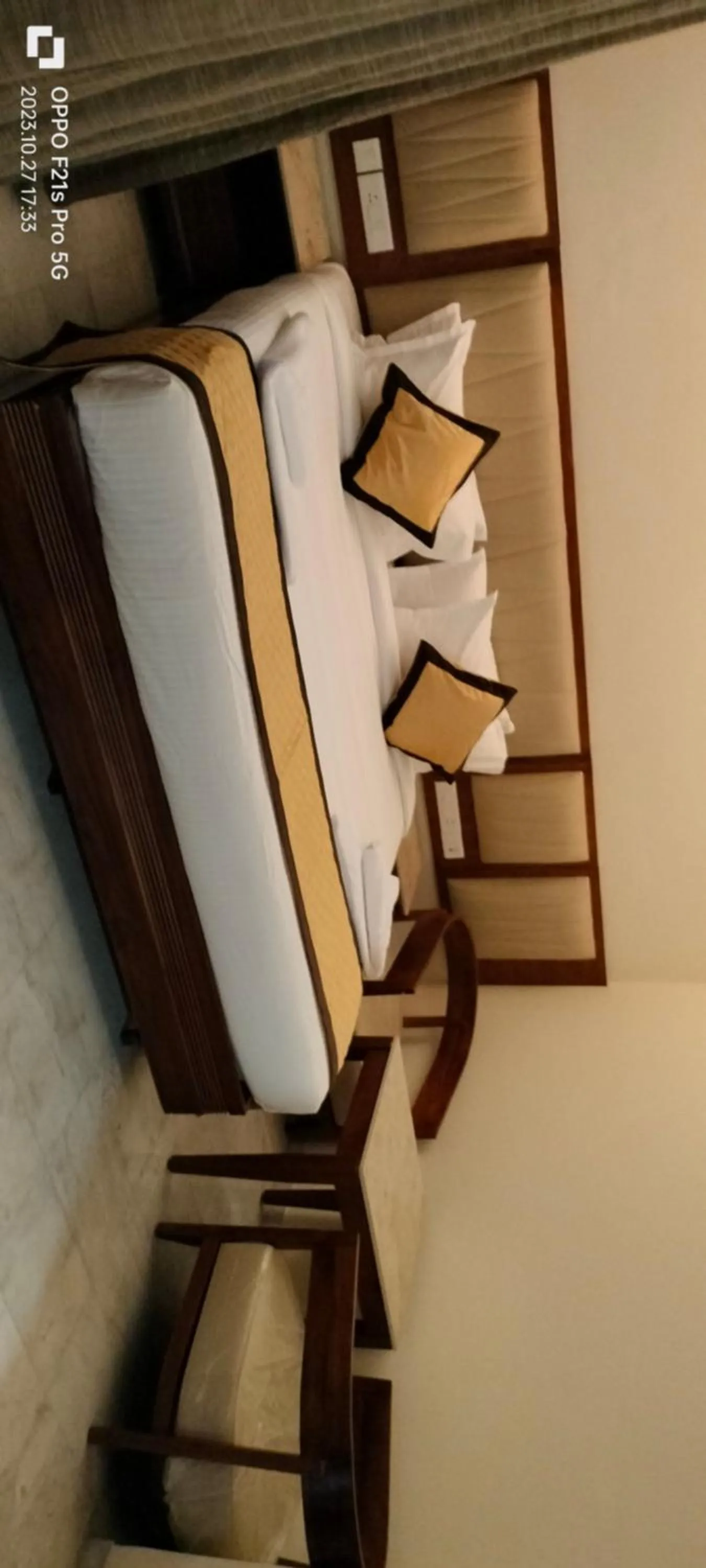 Bedroom, Bed in Hotel Saratharajans