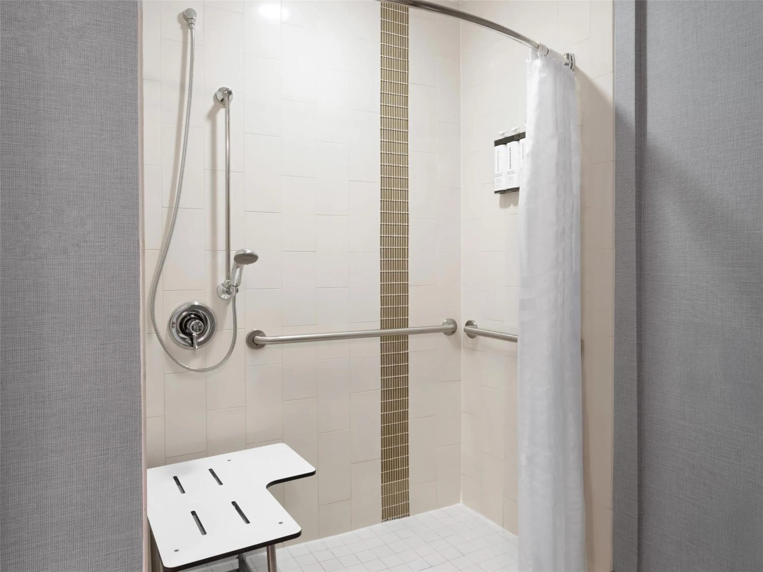 Bathroom in Hyatt Place Atlanta Alpharetta North Point Mall