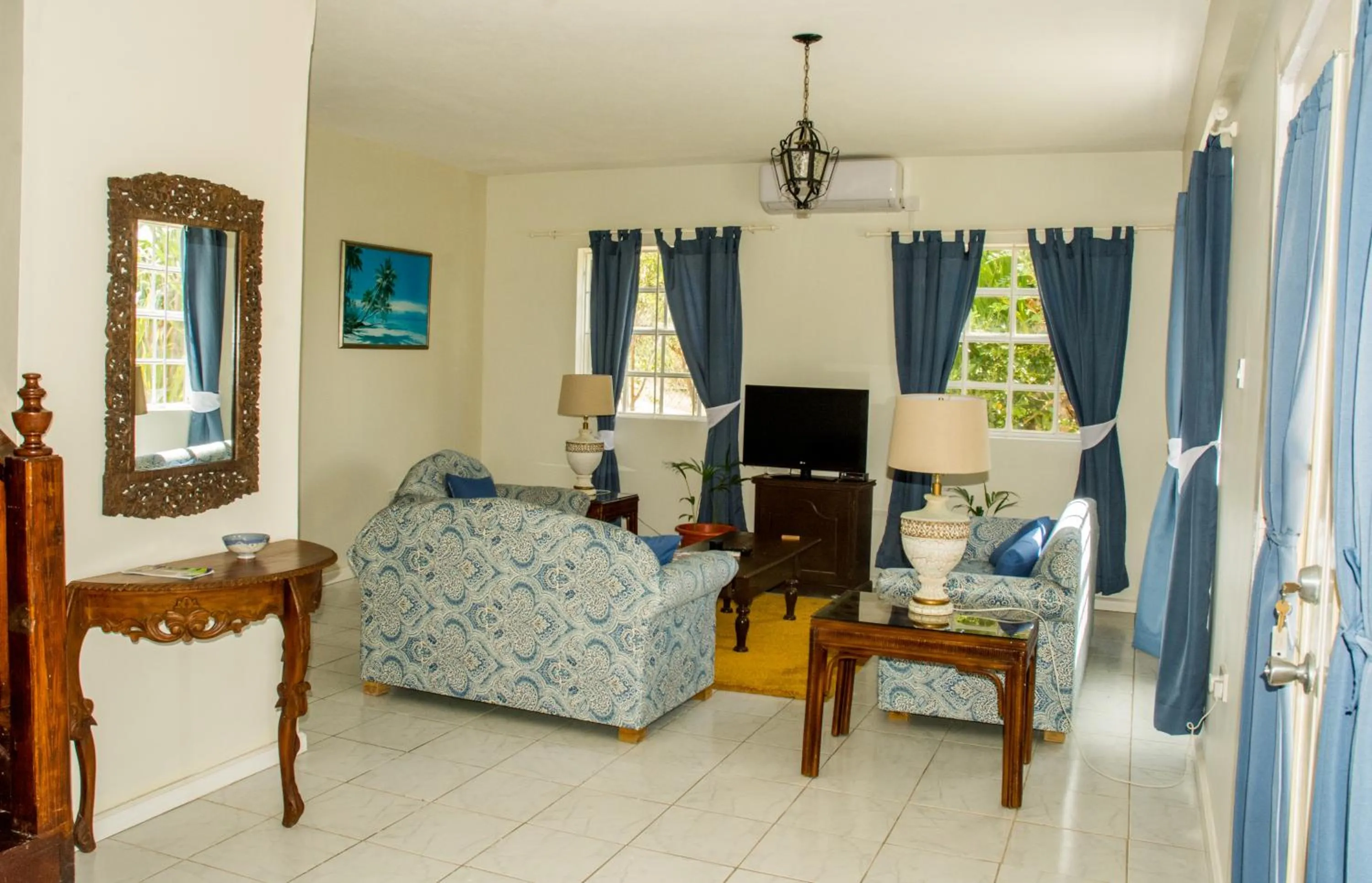 Property building in Castles In Paradise Villa Resort
