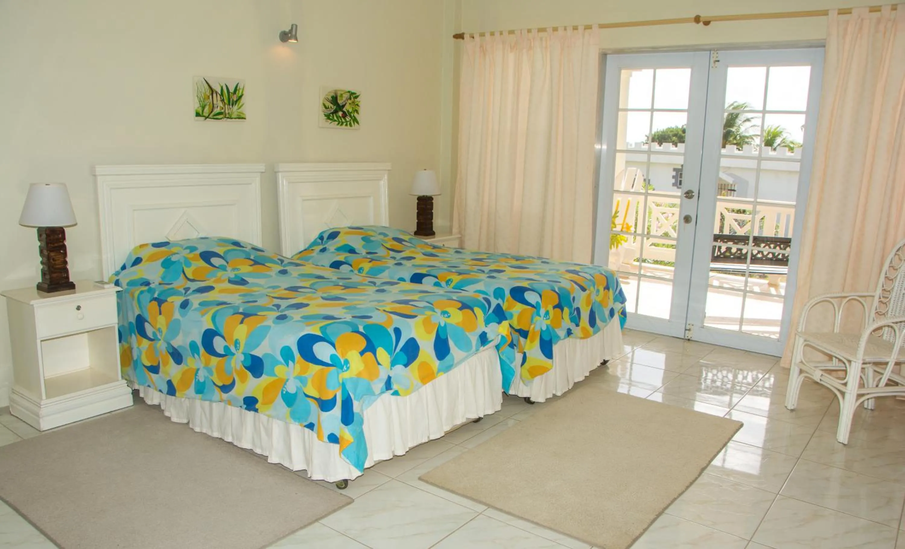 Bed in Castles In Paradise Villa Resort