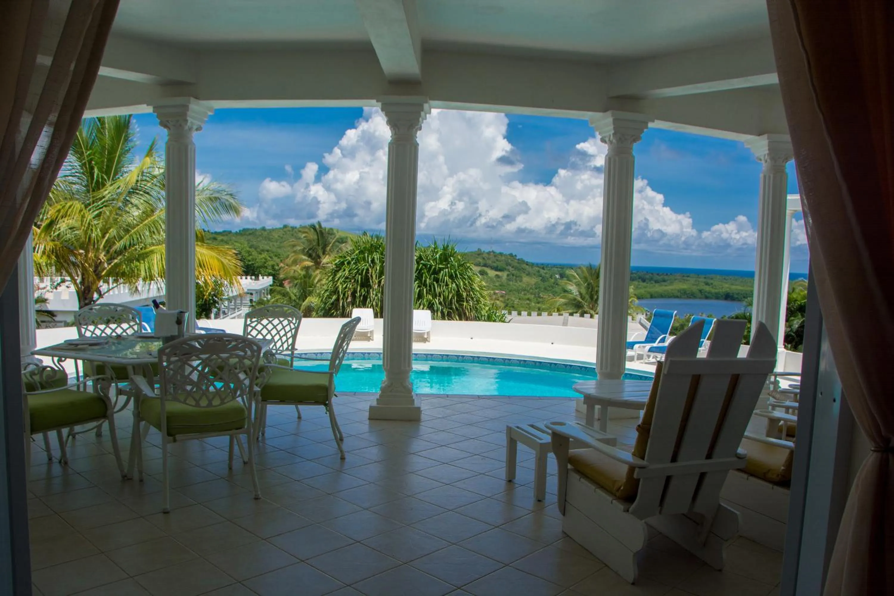 Property building in Castles In Paradise Villa Resort