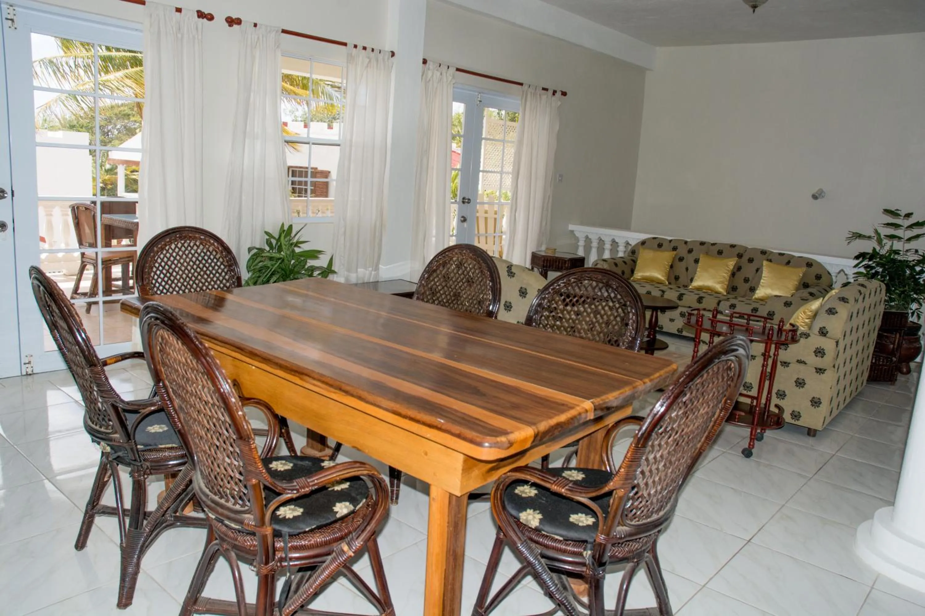 Living room in Castles In Paradise Villa Resort