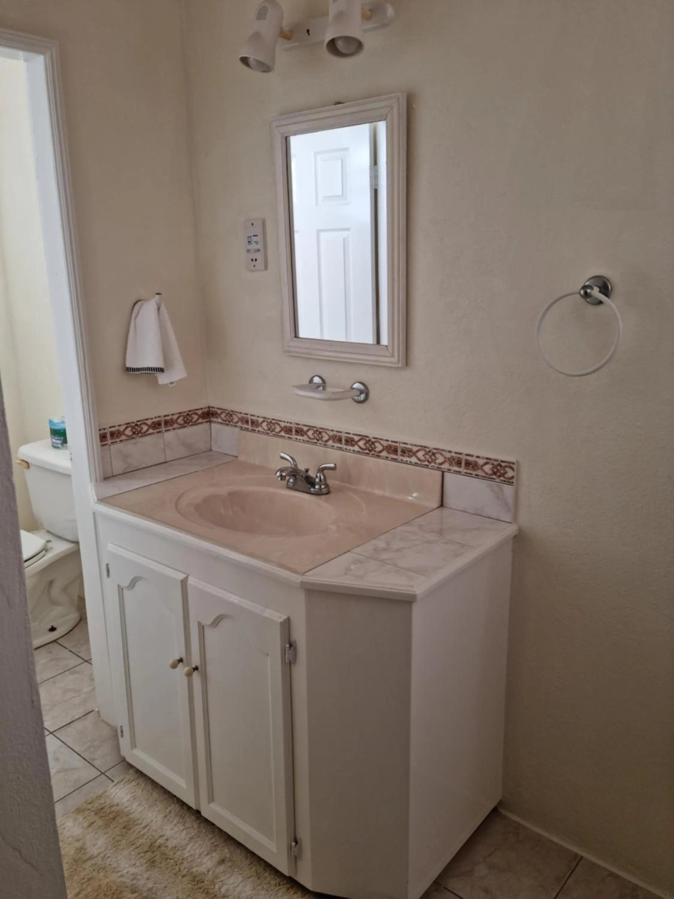 Shower in Castles In Paradise Villa Resort