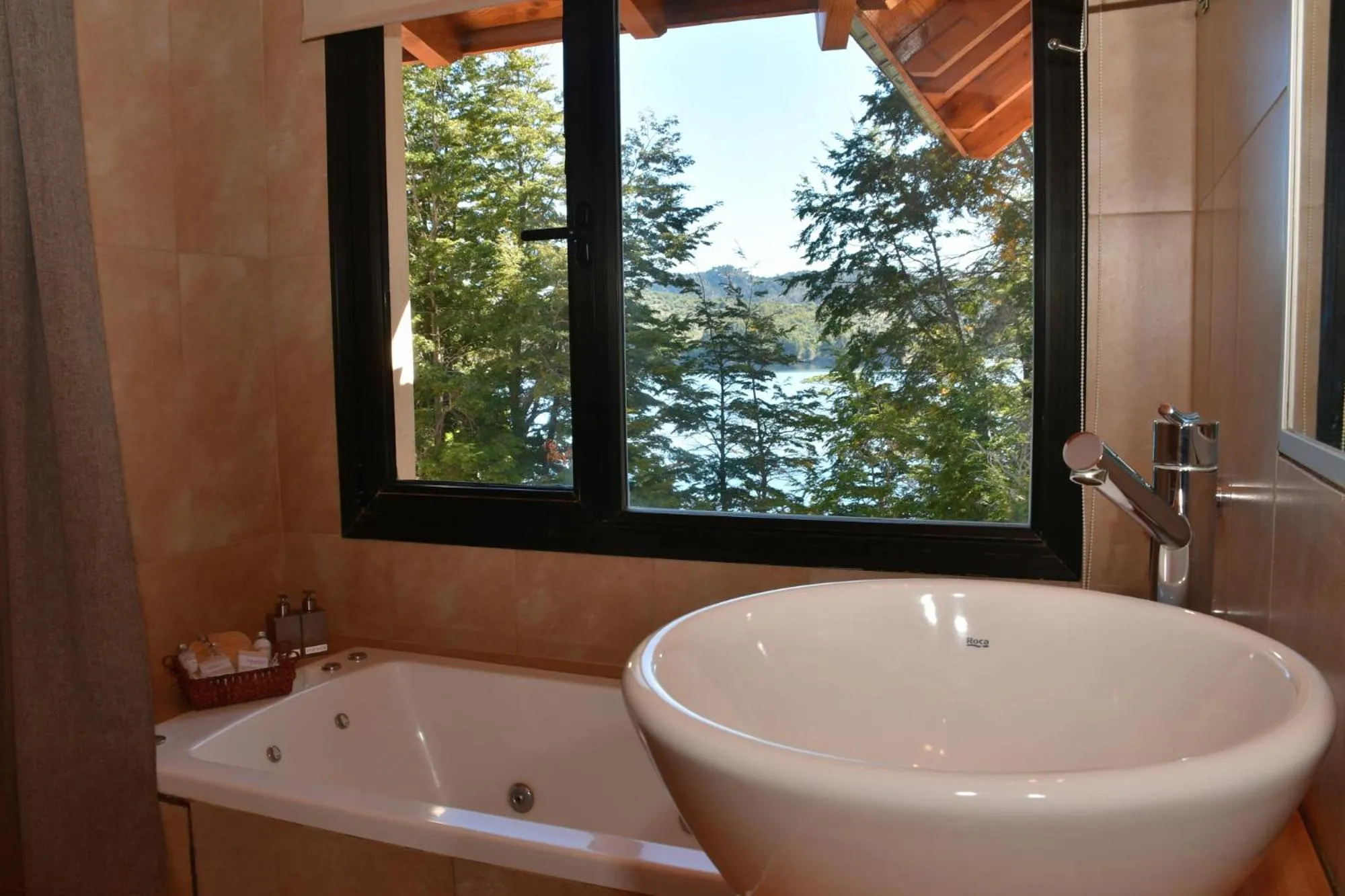 Bathroom in Amarras