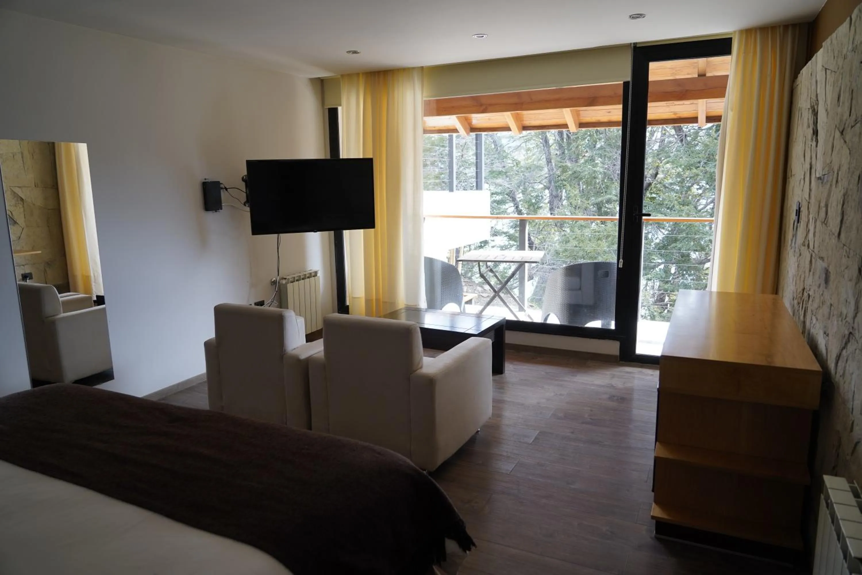 TV and multimedia, Bed in Amarras