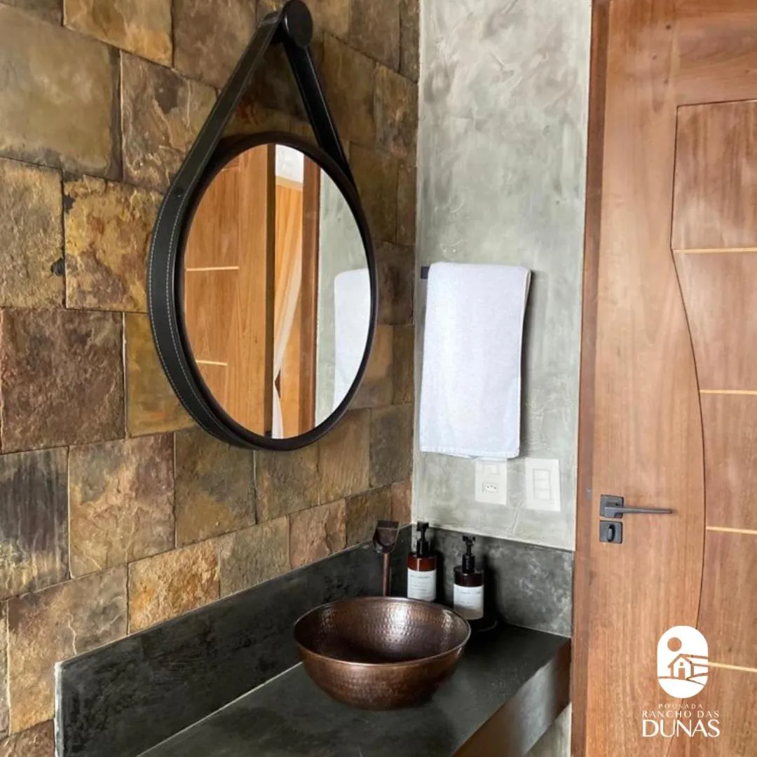 Bathroom in Hotel Pousada Rancho das Dunas