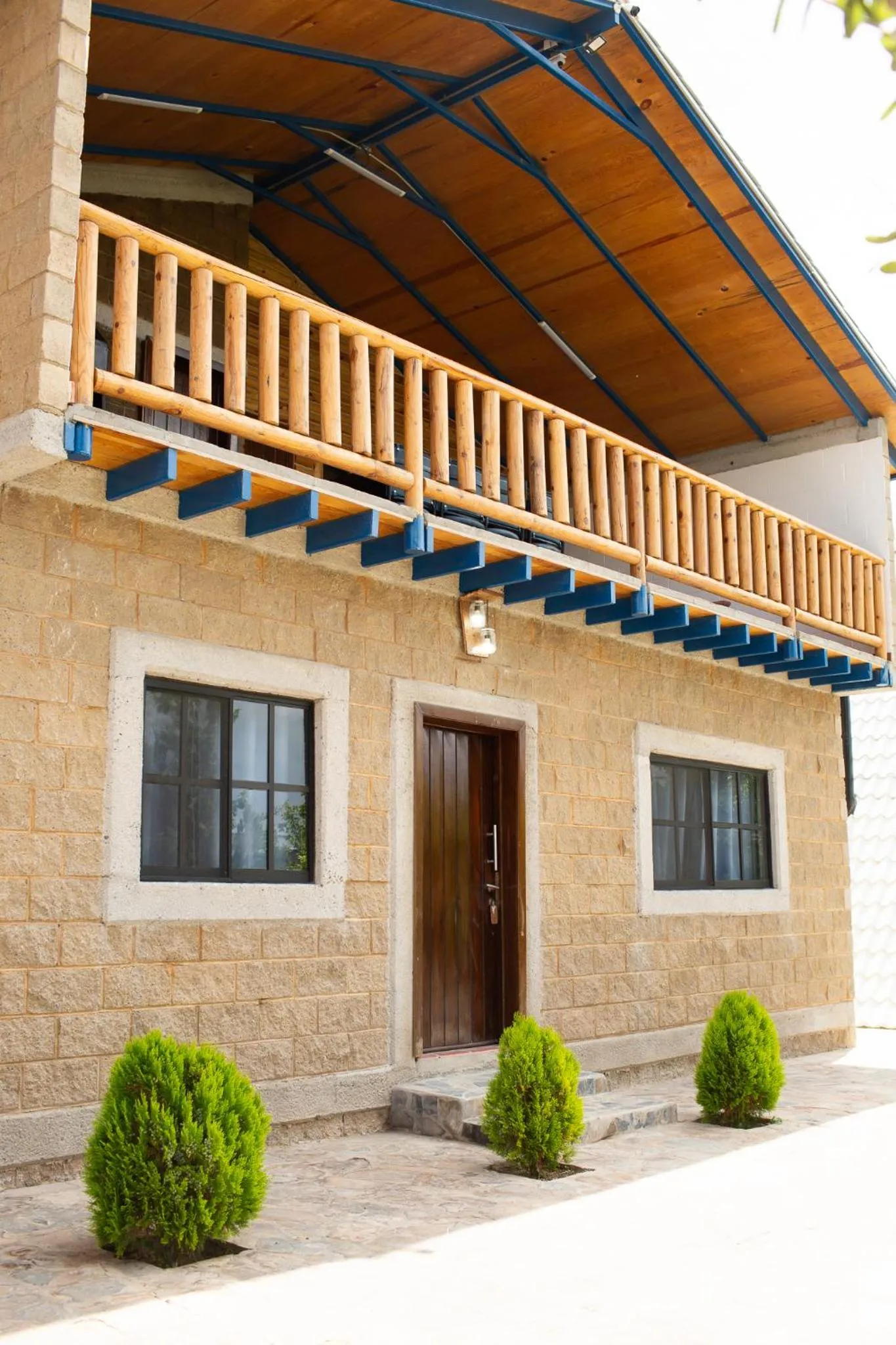 Facade/entrance in Cabañas Bungalos las Alazanas