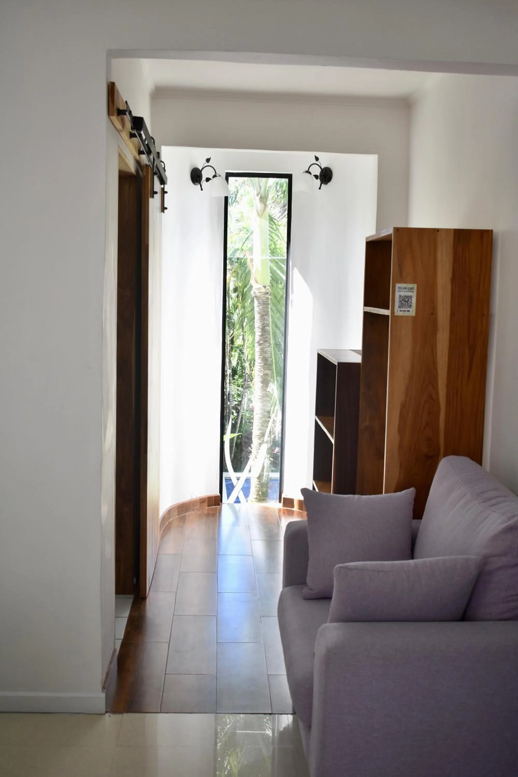 Seating area in Fuego Lodge