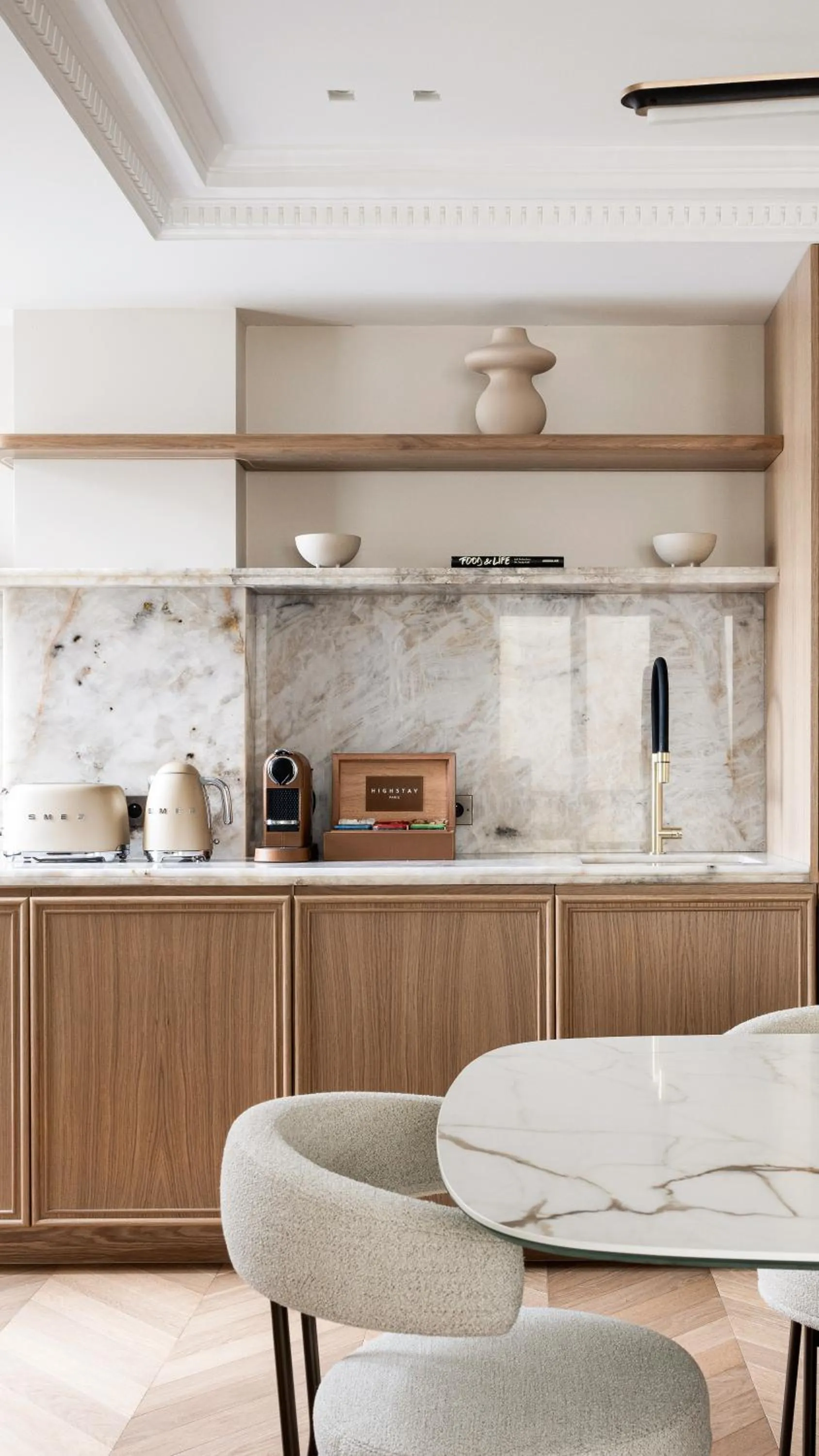 Dining area in HIGHSTAY - Luxury Serviced Apartments - Centre Pompidou