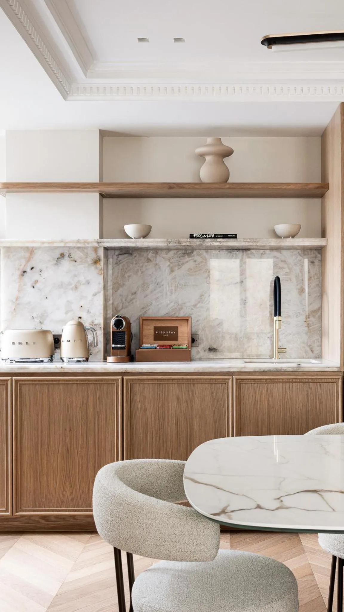 Coffee/tea facilities in HIGHSTAY - Luxury Serviced Apartments - Centre Pompidou