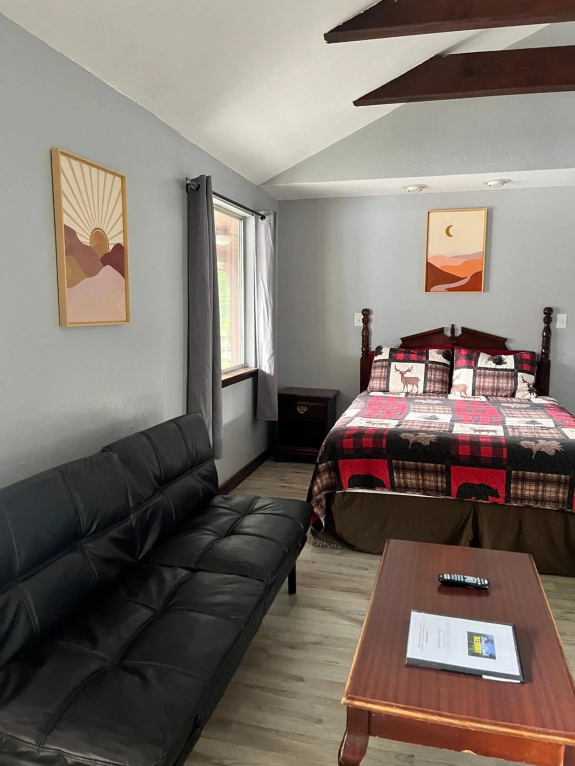 Bed in Dean Creek Resort