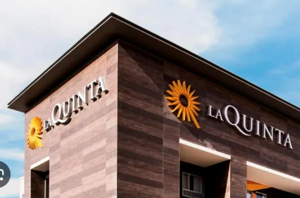 Property logo or sign in La Quinta Inn & Suites by Wyndham Yuma