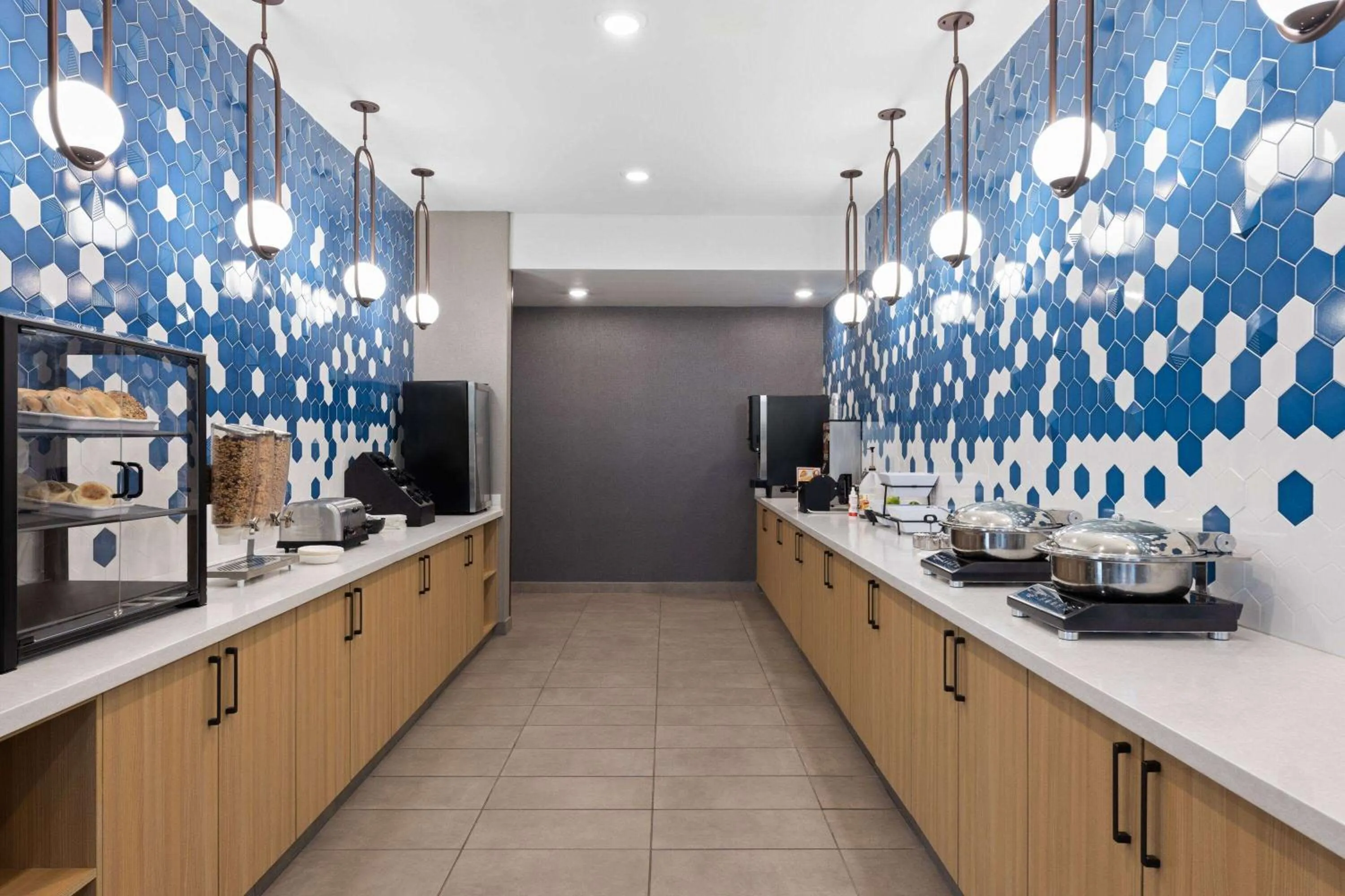 Breakfast in La Quinta Inn & Suites by Wyndham Yuma