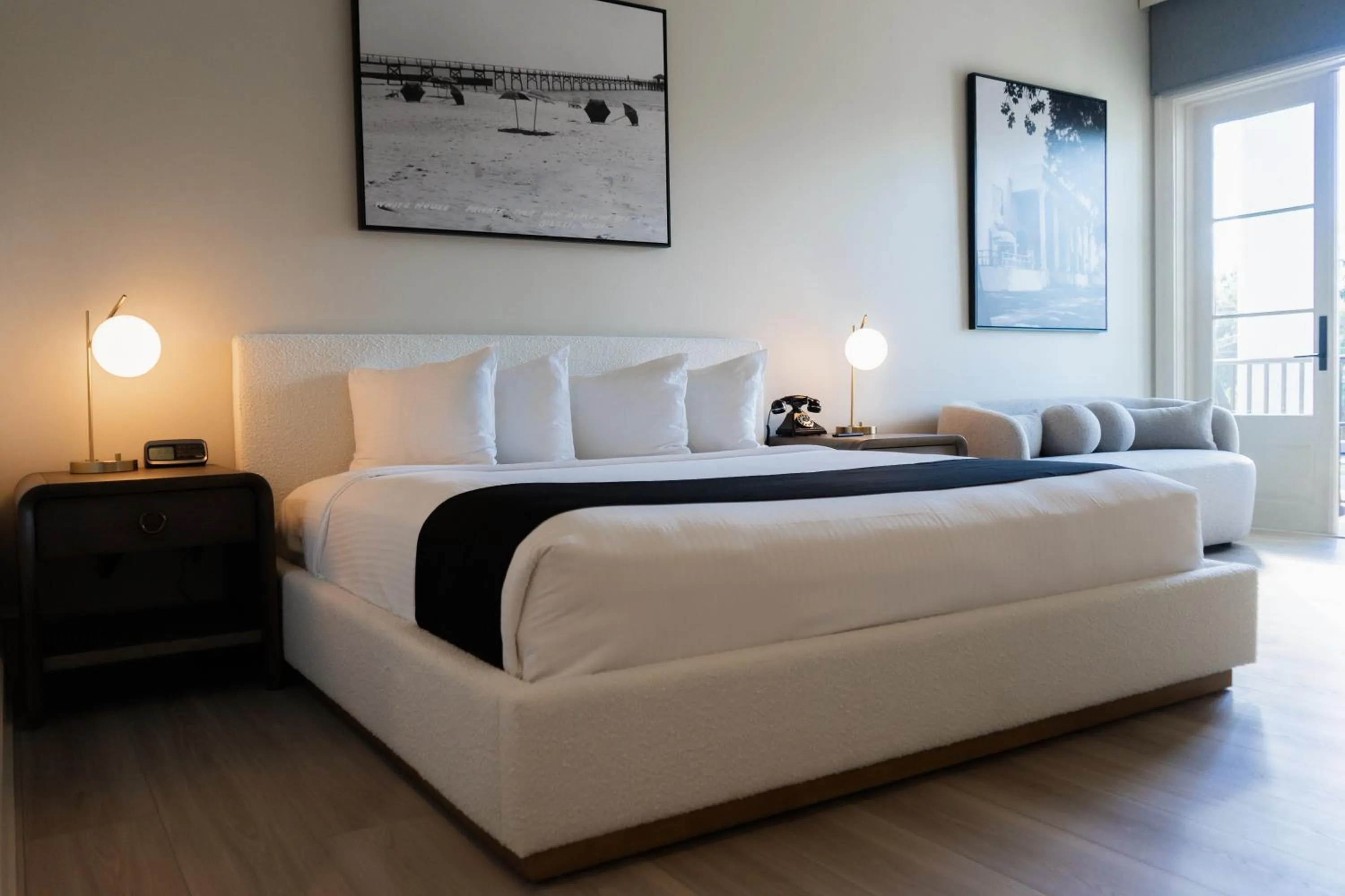 Bed in White House Hotel