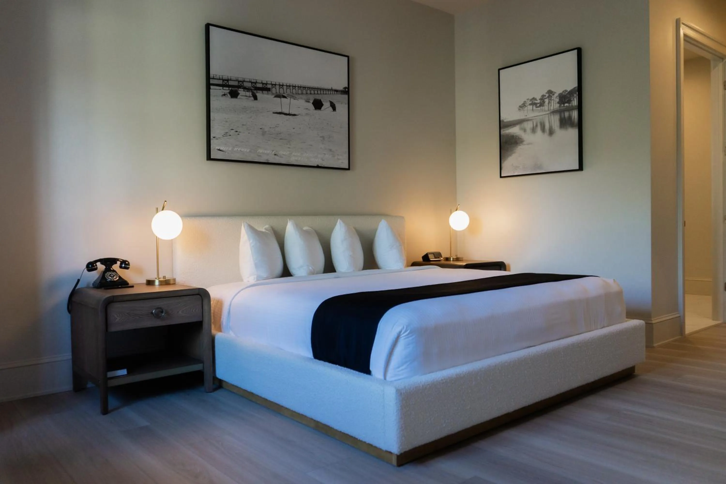 Bed in White House Hotel