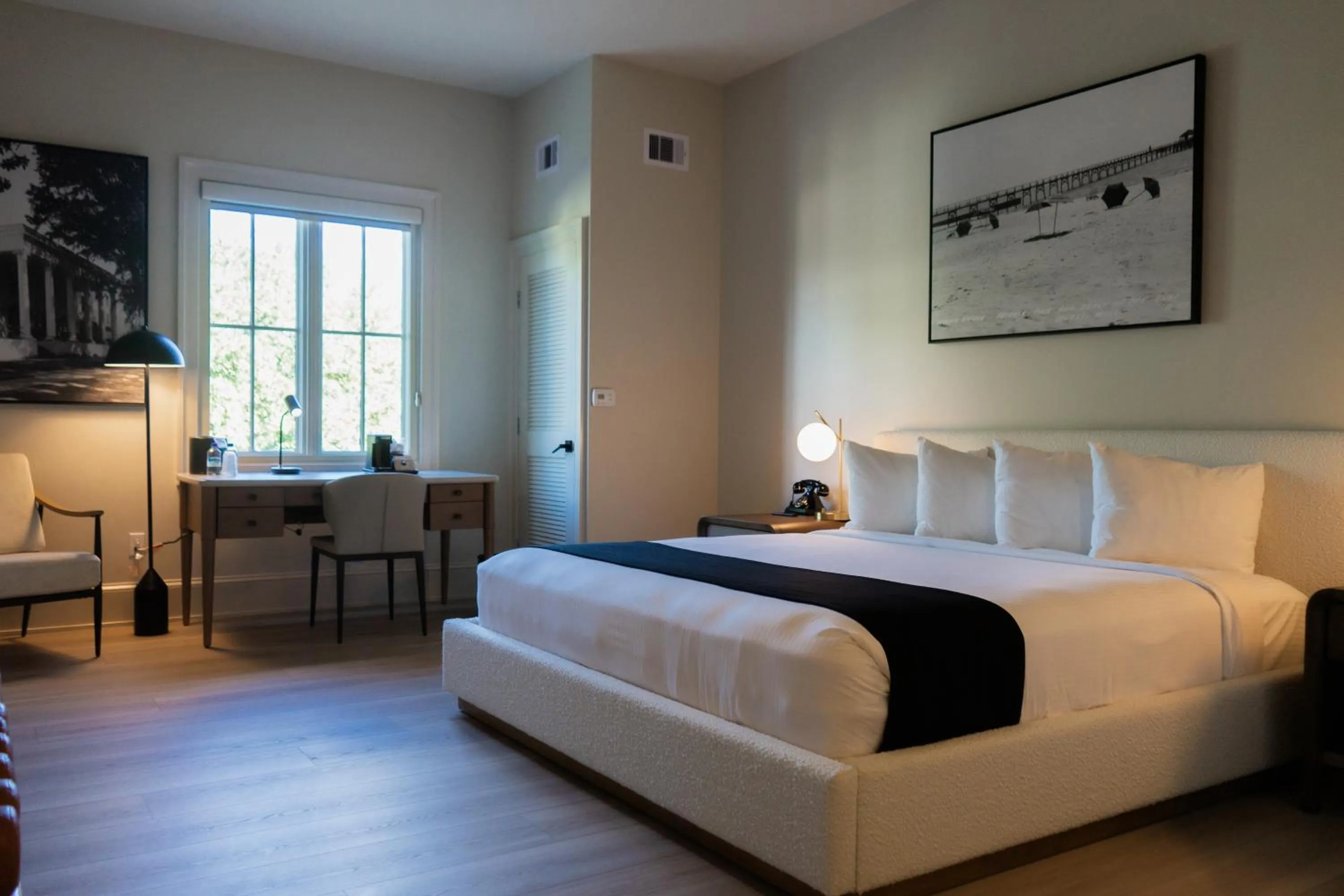 Bed in White House Hotel