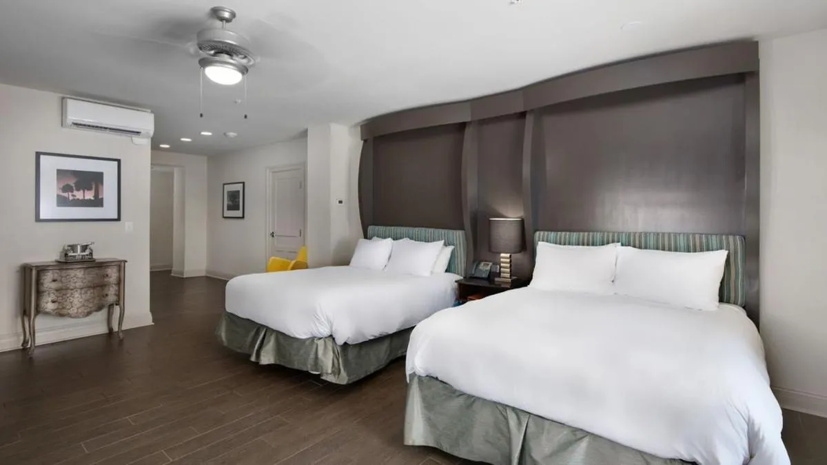 Bed in White House Hotel