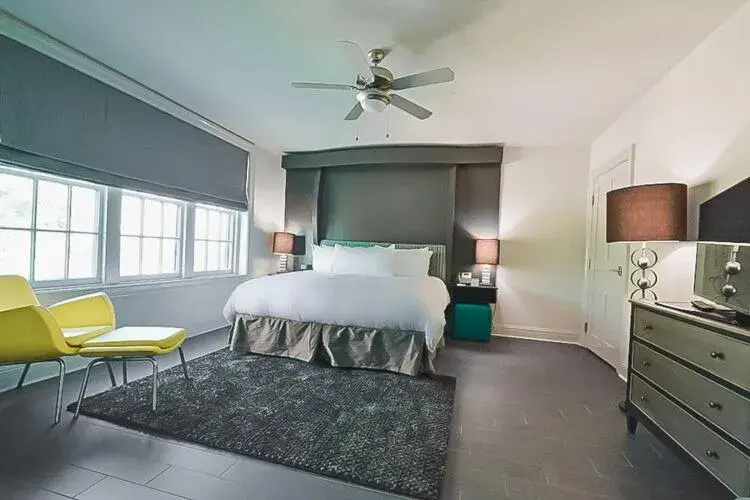 Bed in White House Hotel Bed in White House Hotel