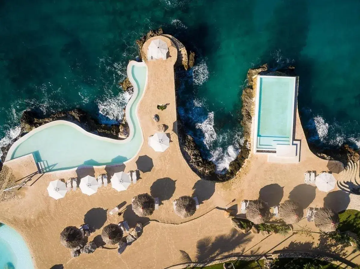 Swimming pool in TRACADERO Beach Club & Holidays Rentals Swimming pool in TRACADERO Beach Club & Holidays Rentals