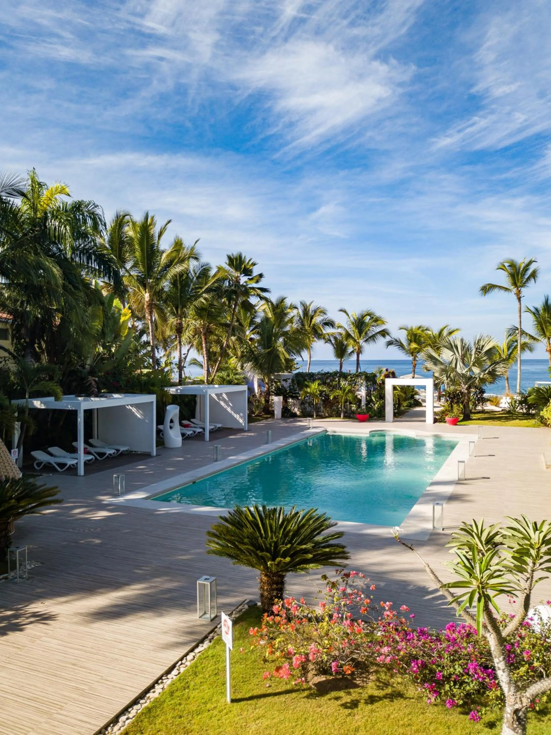 Pool view in TRACADERO Beach Club & Holidays Rentals
