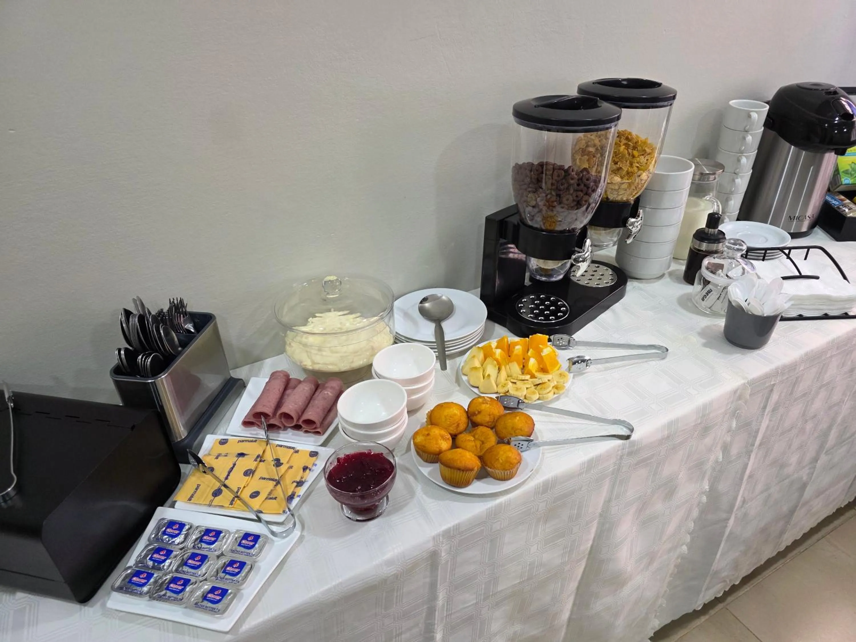 Breakfast in White Garden Hotel