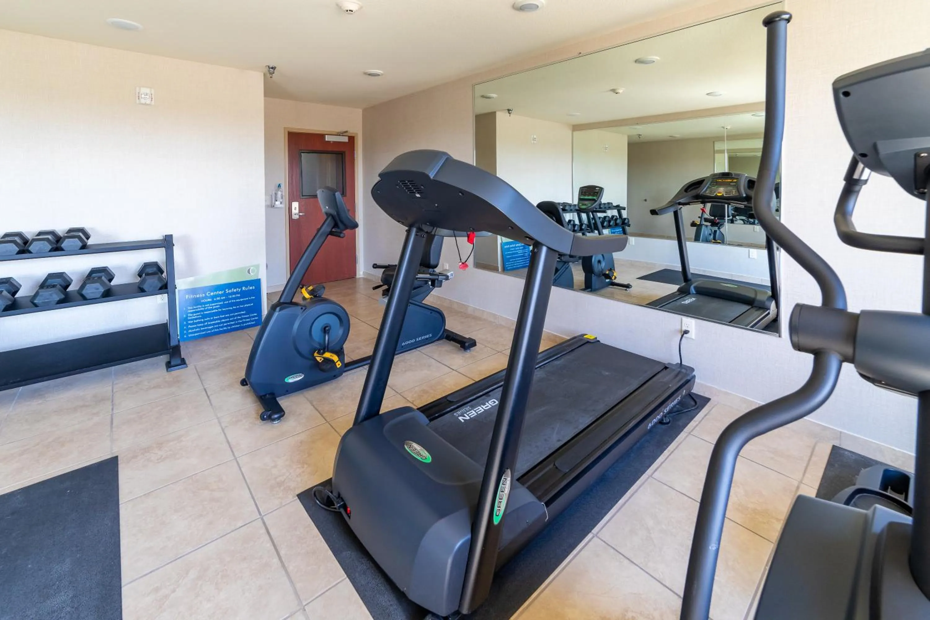 Fitness centre/facilities in Cobblestone Inn and Suites - Eaton