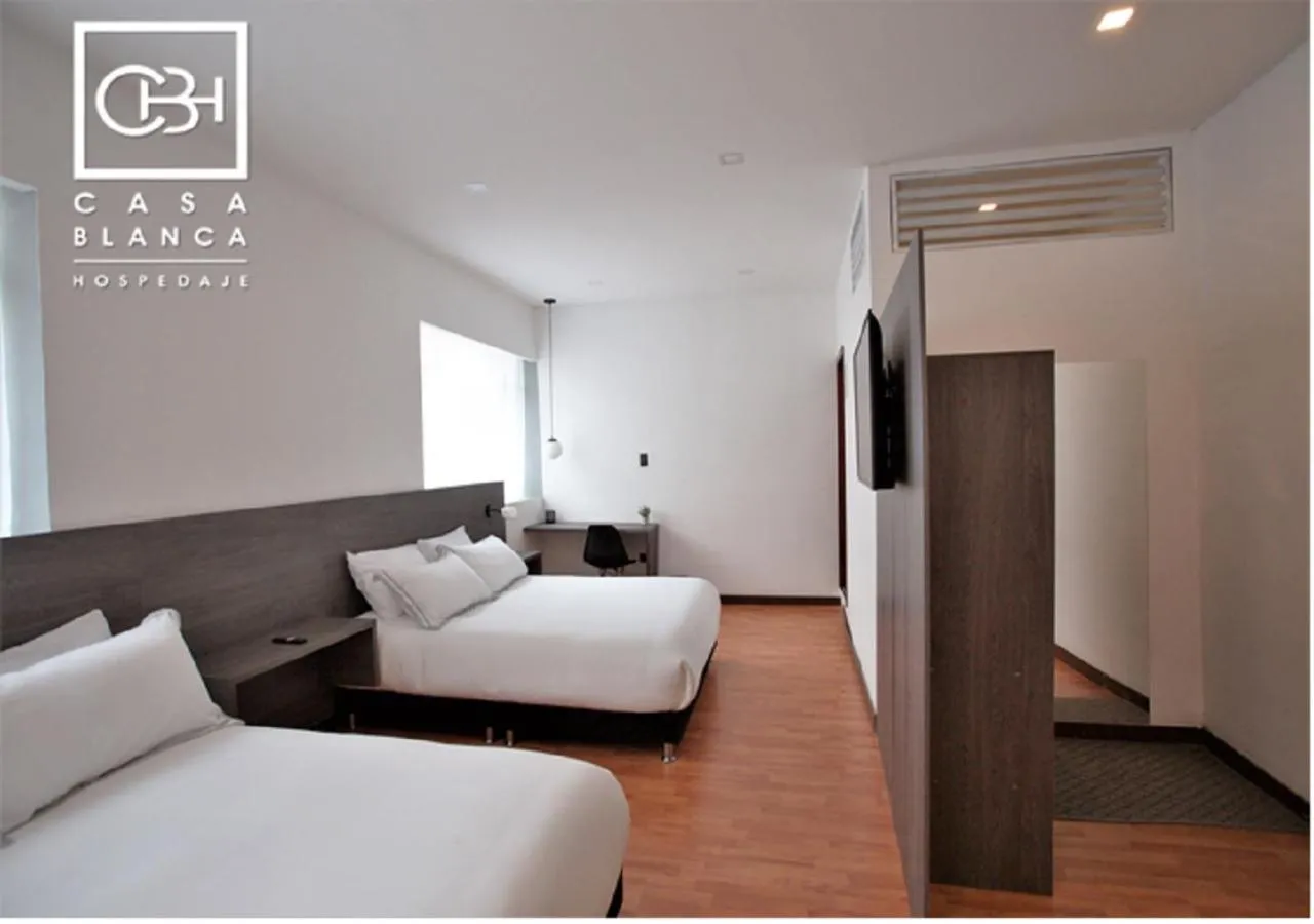 Large Twin Room in Casa Blanca Hospedaje Pasto SAS