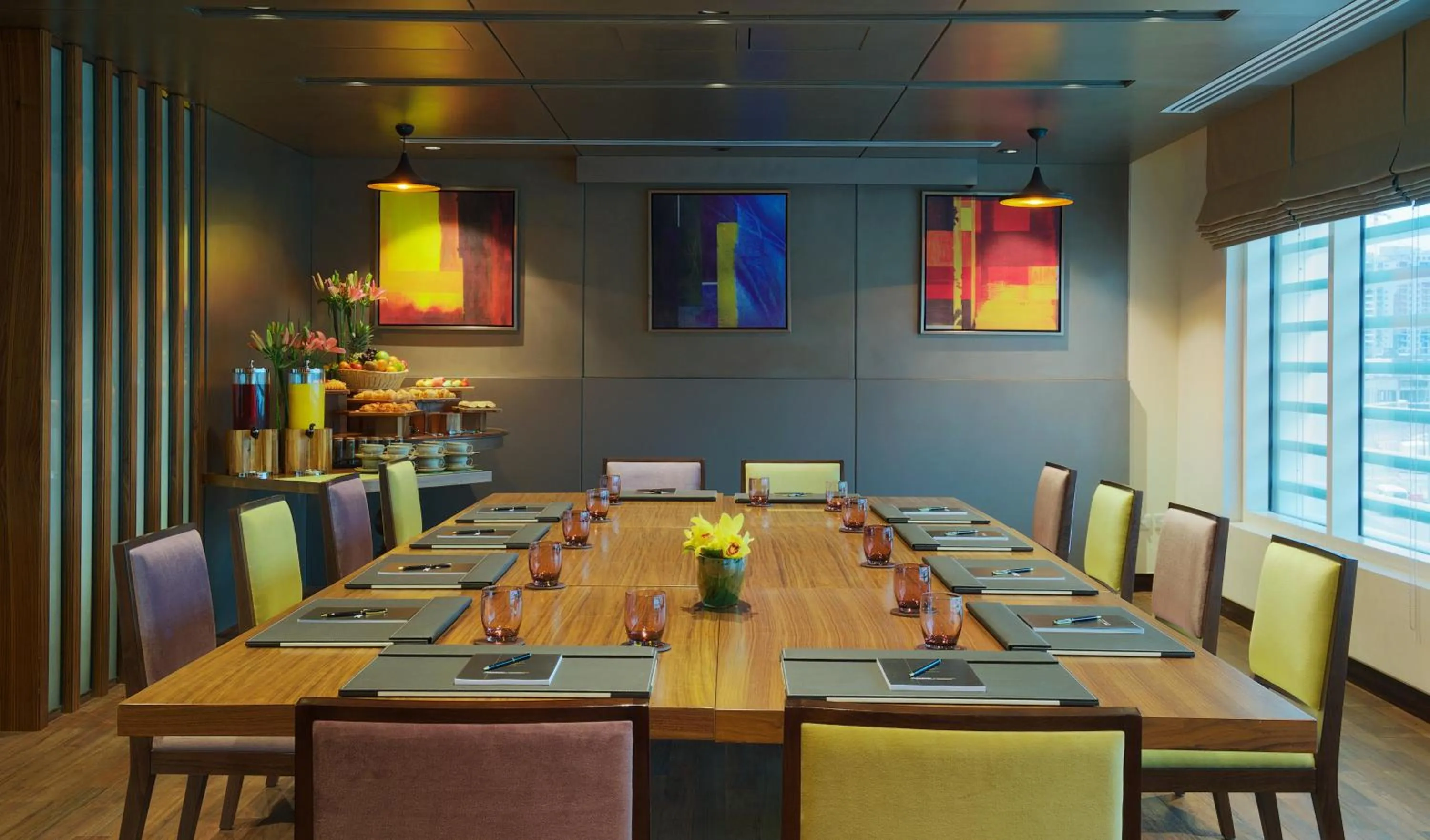 Area and facilities in DAMAC Maison Canal Views