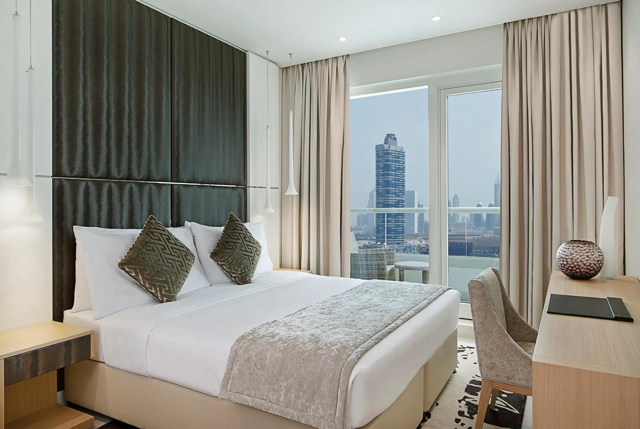 Bedroom, Bed in DAMAC Maison Canal Views